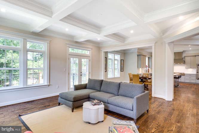 DEVON PARK - Residential