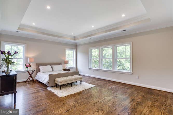 DEVON PARK - Residential