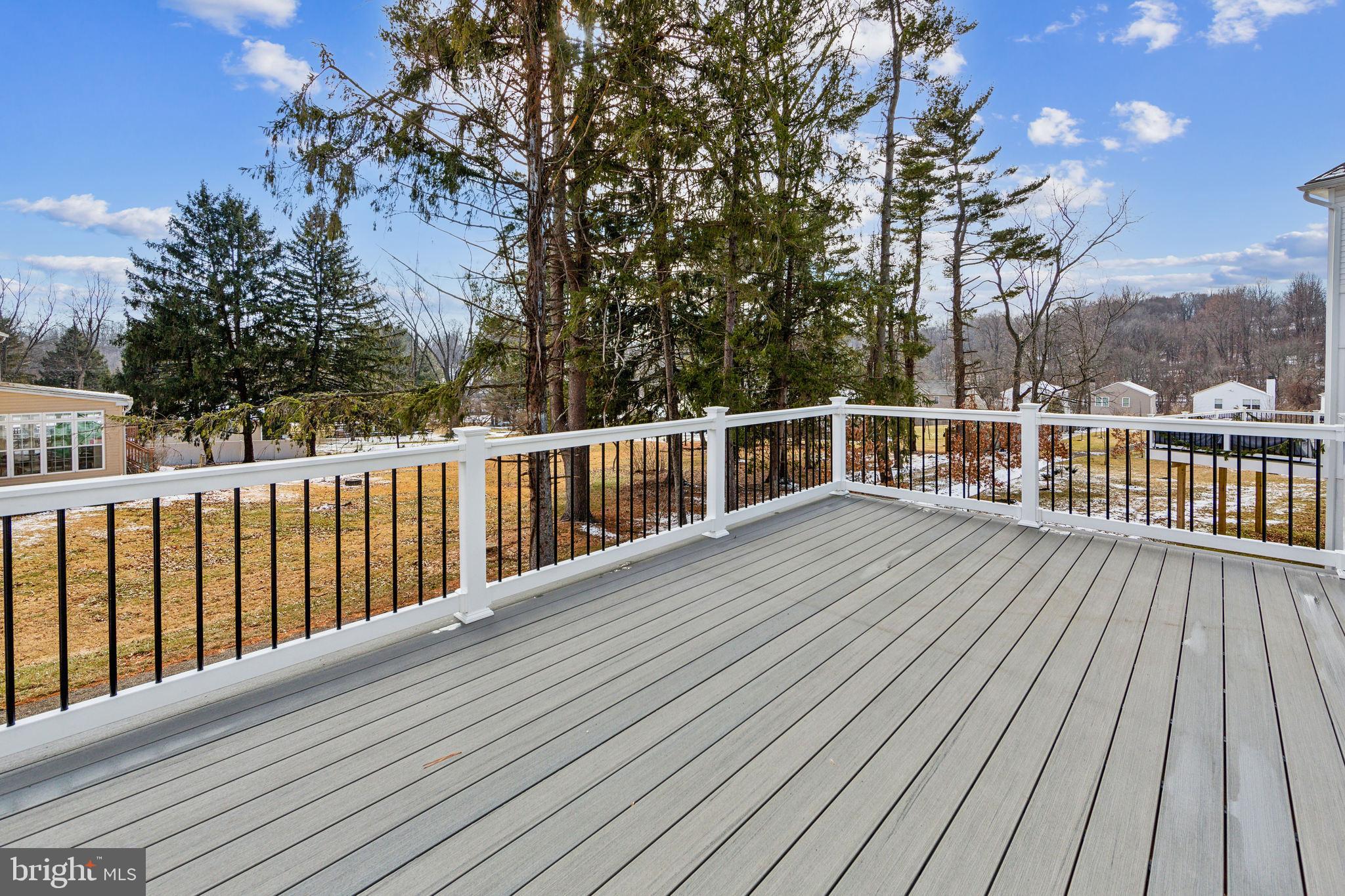 SAWMILL COURT - Residential