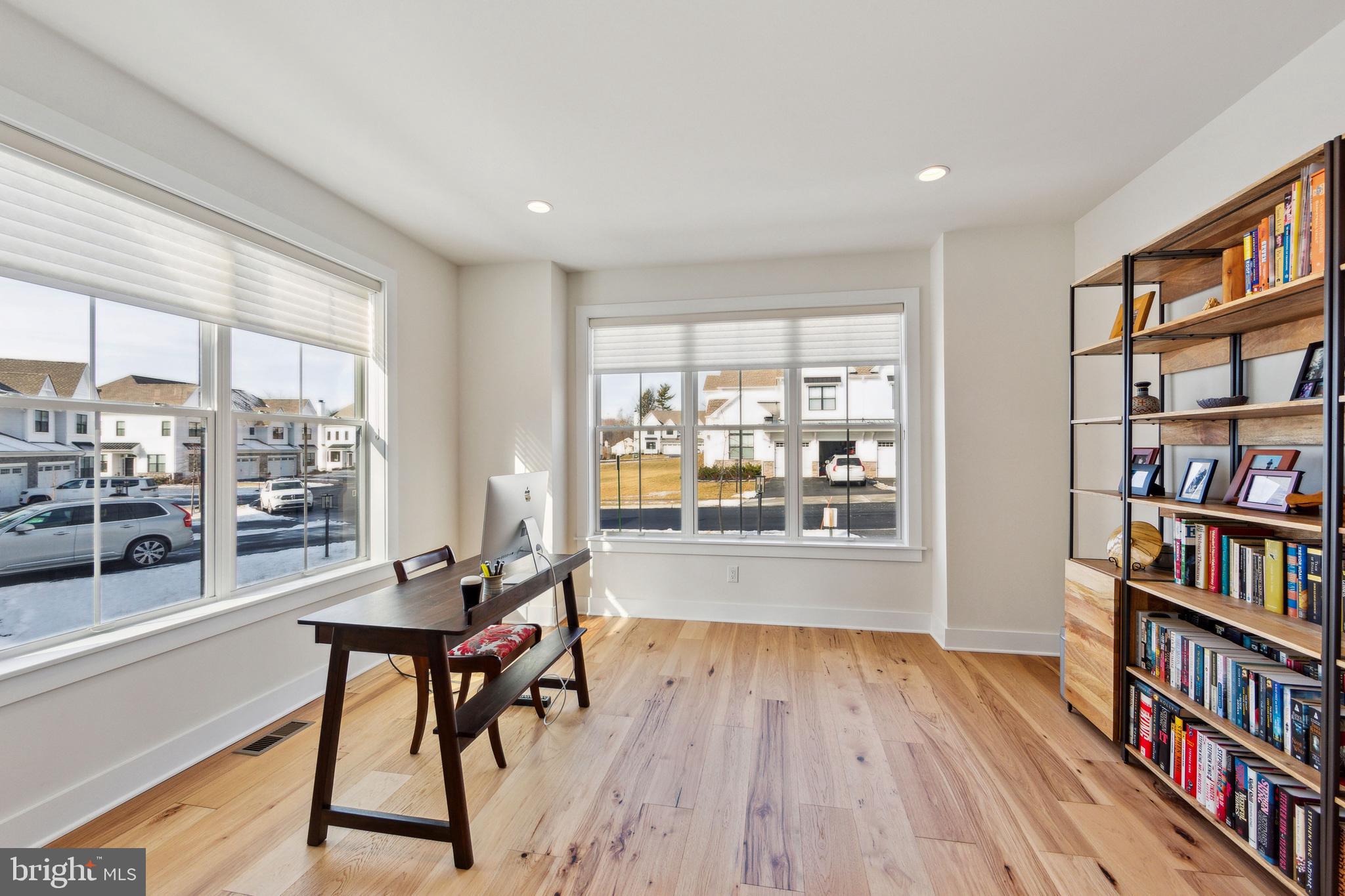 SAWMILL COURT - Residential