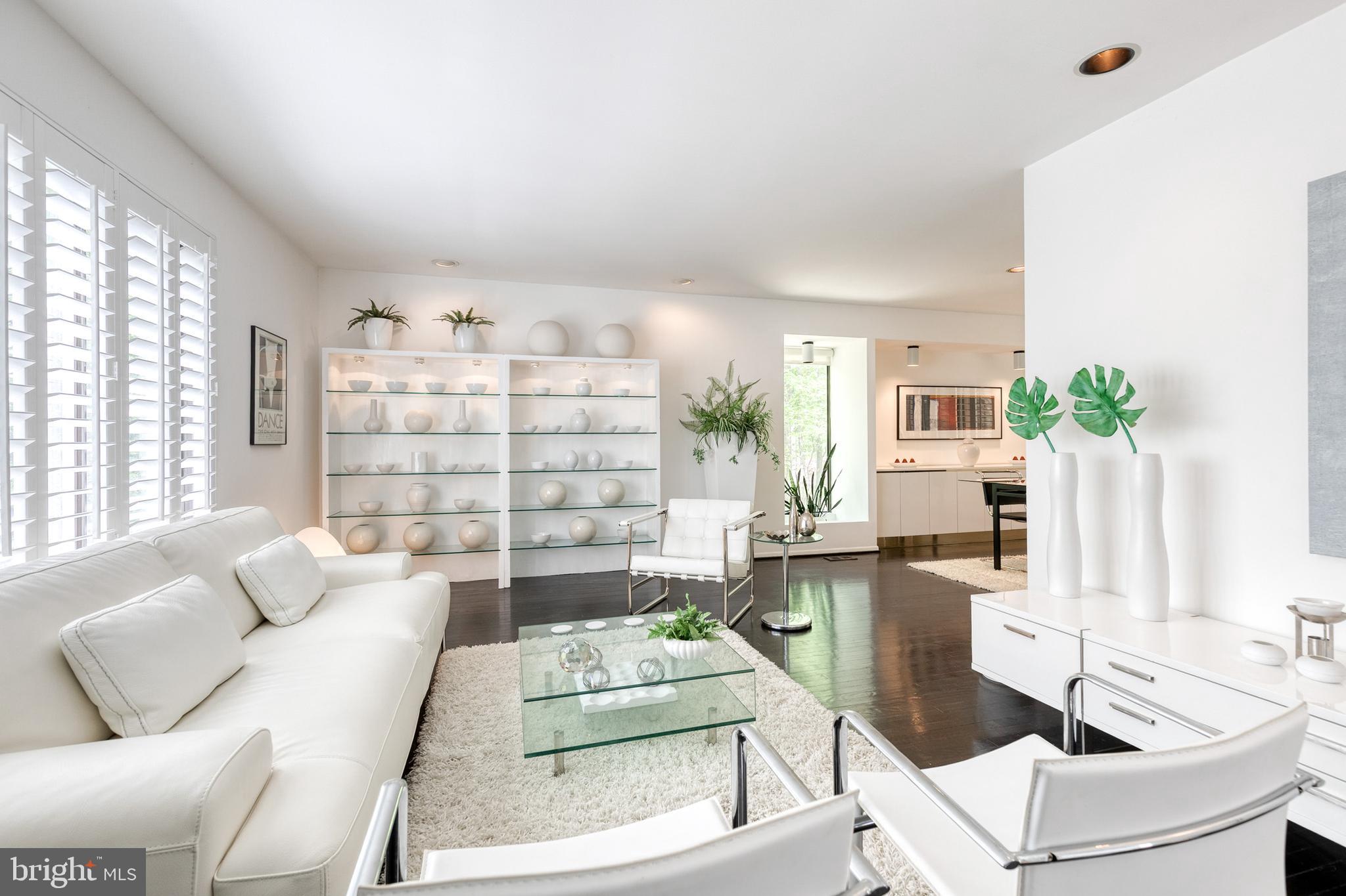 VALLEY HILLS - Residential