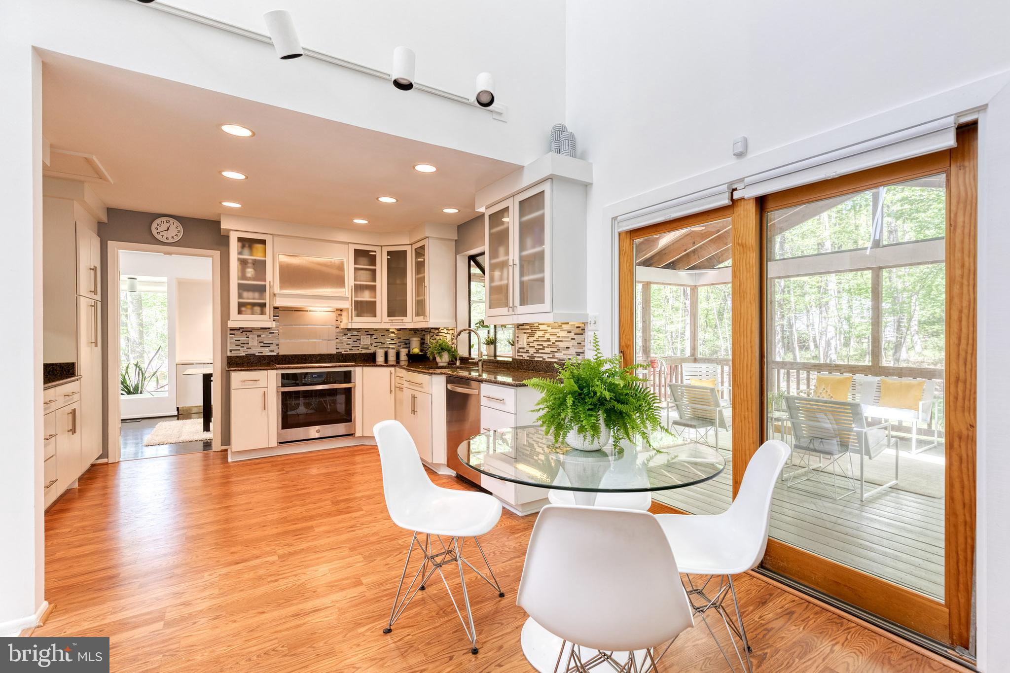 VALLEY HILLS - Residential