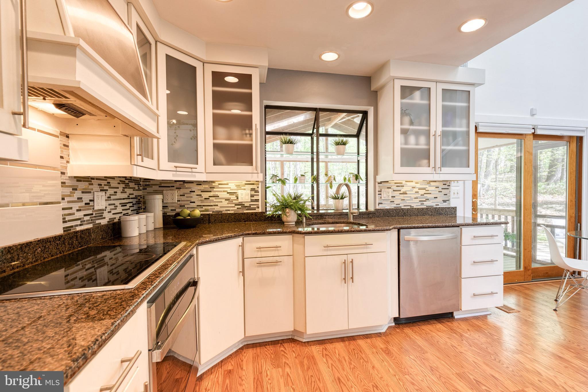 VALLEY HILLS - Residential