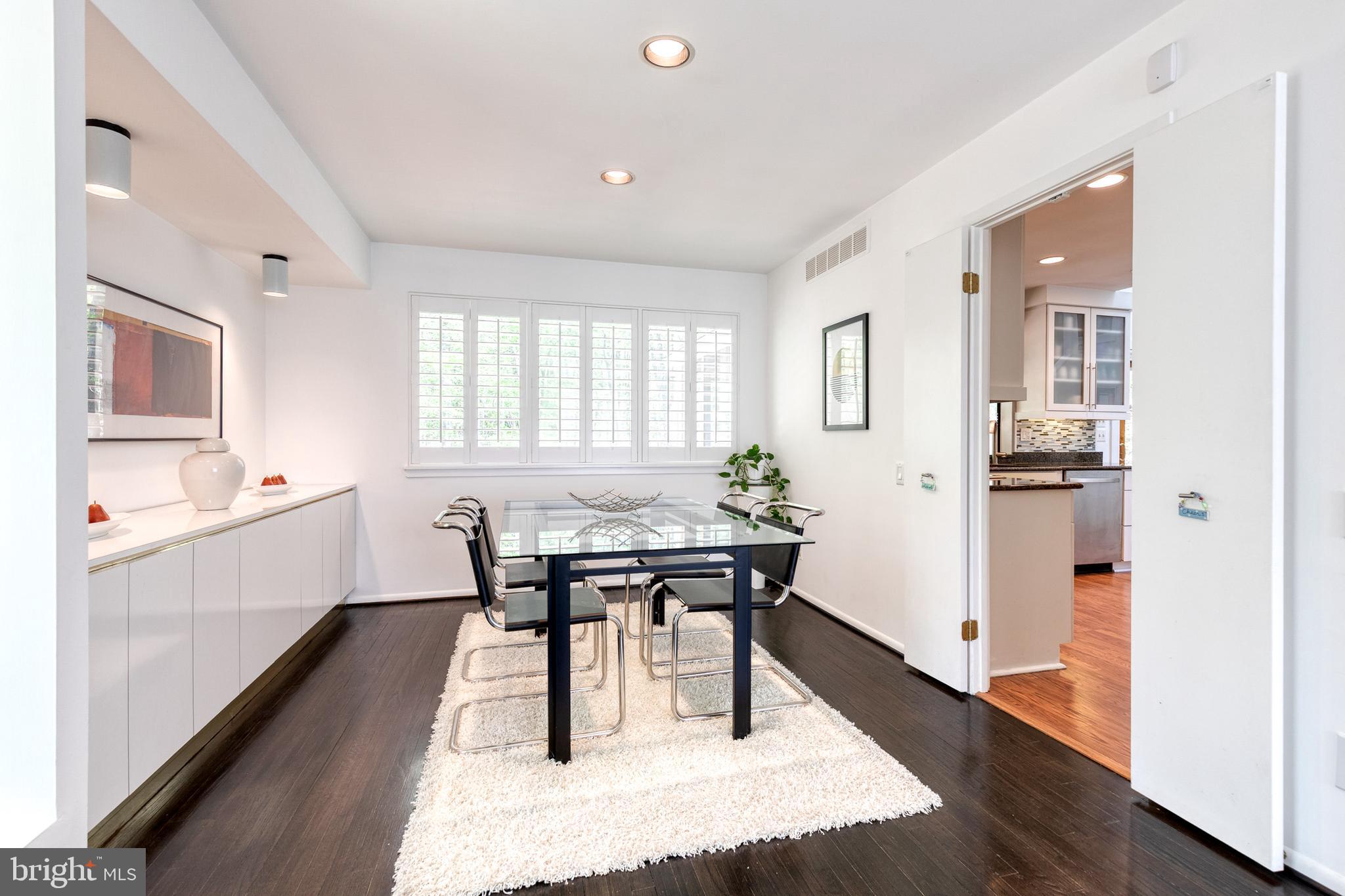 VALLEY HILLS - Residential