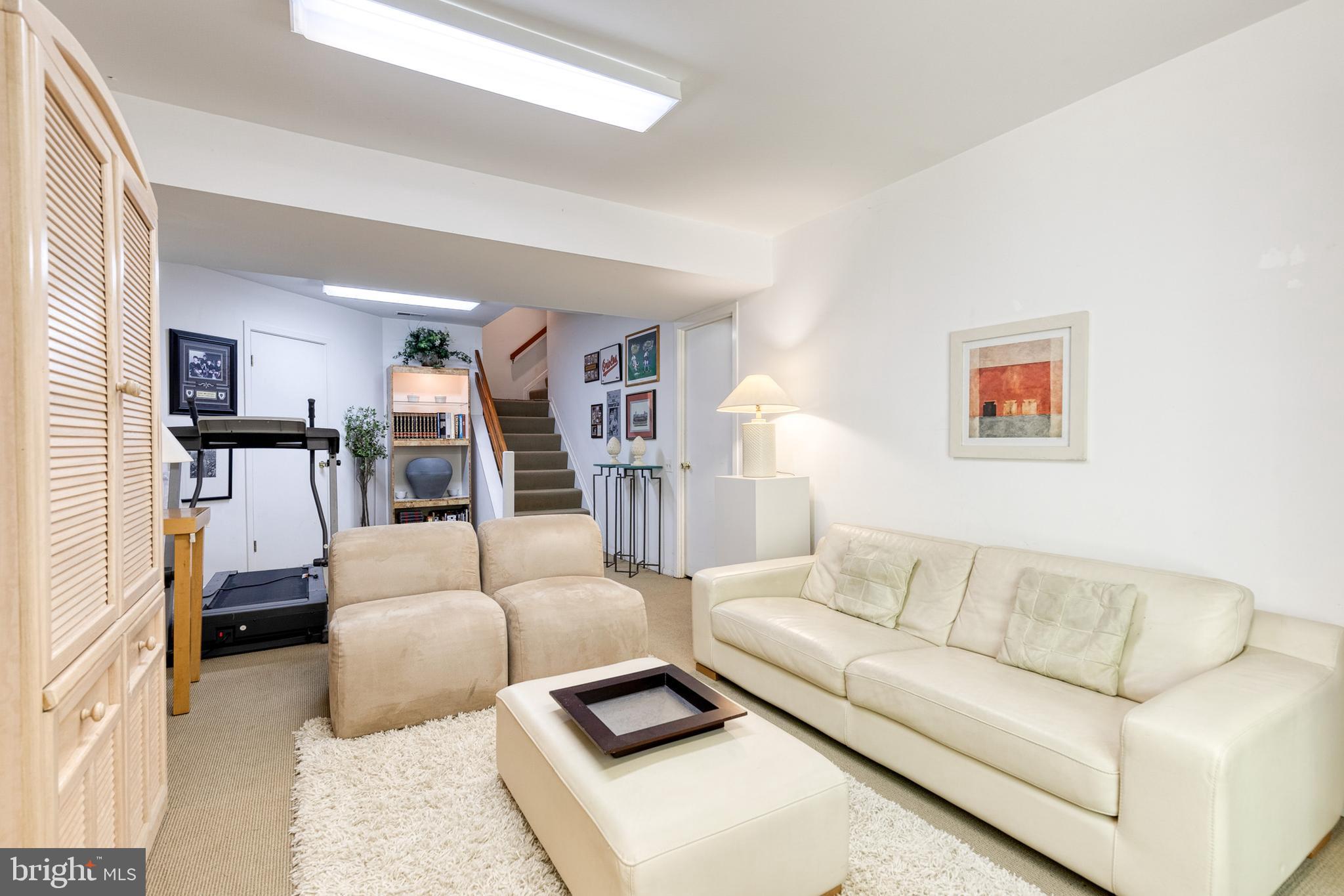 VALLEY HILLS - Residential