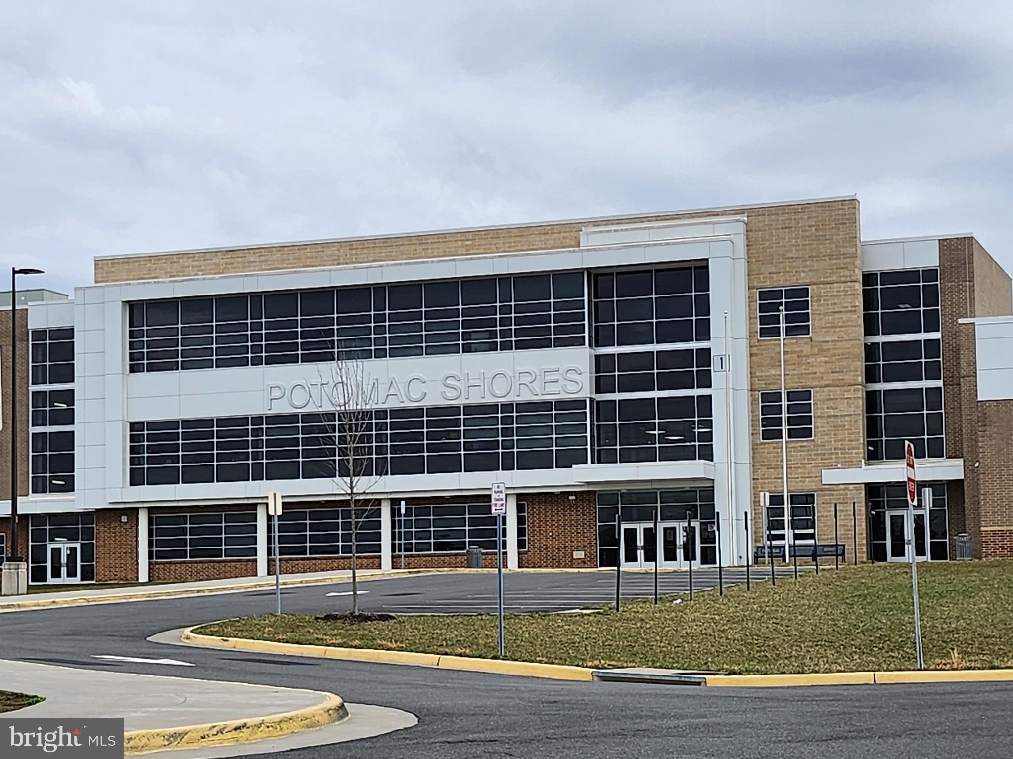 POTOMAC SHORES - Residential