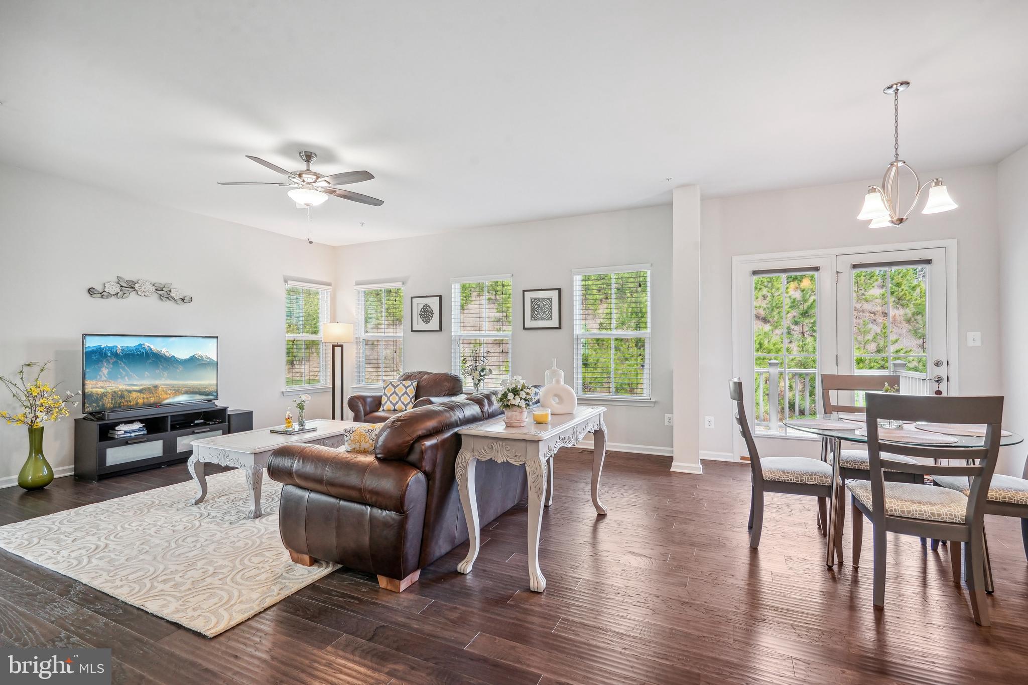 POTOMAC SHORES - Residential