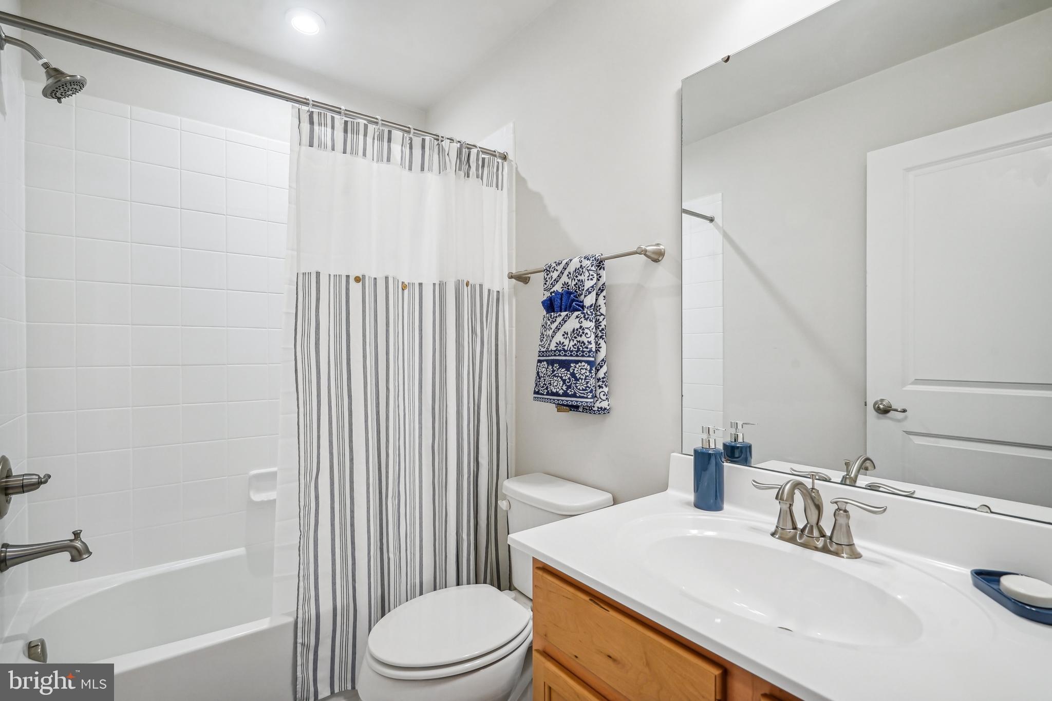 POTOMAC SHORES - Residential