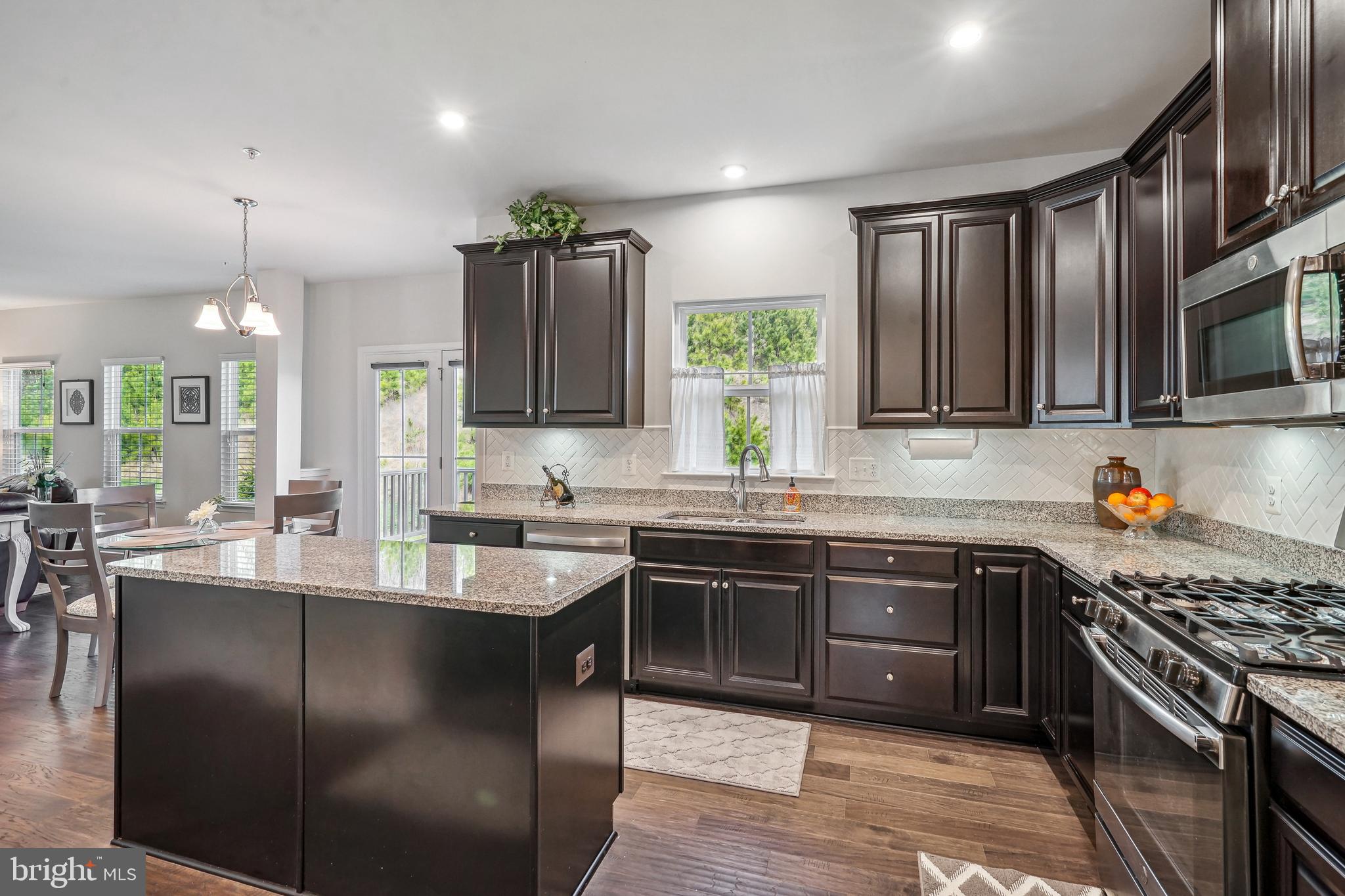 POTOMAC SHORES - Residential