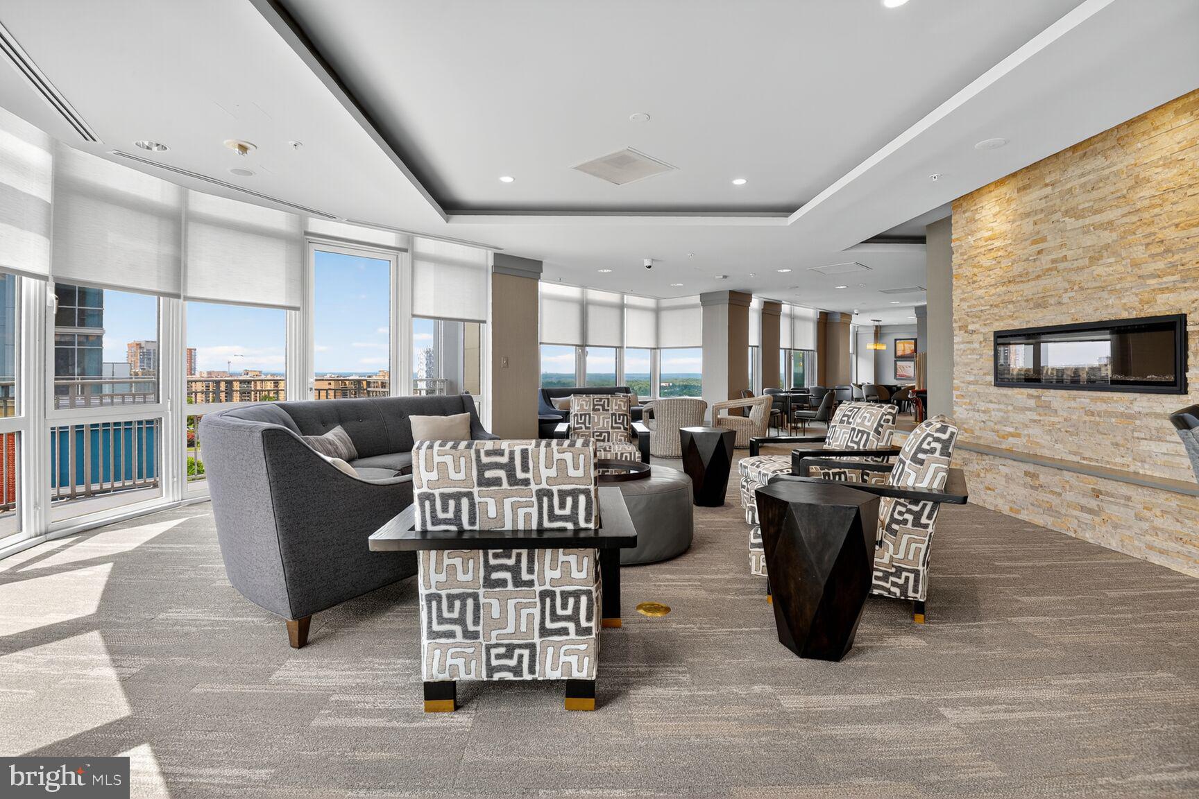 ONE PARK CREST - Residential