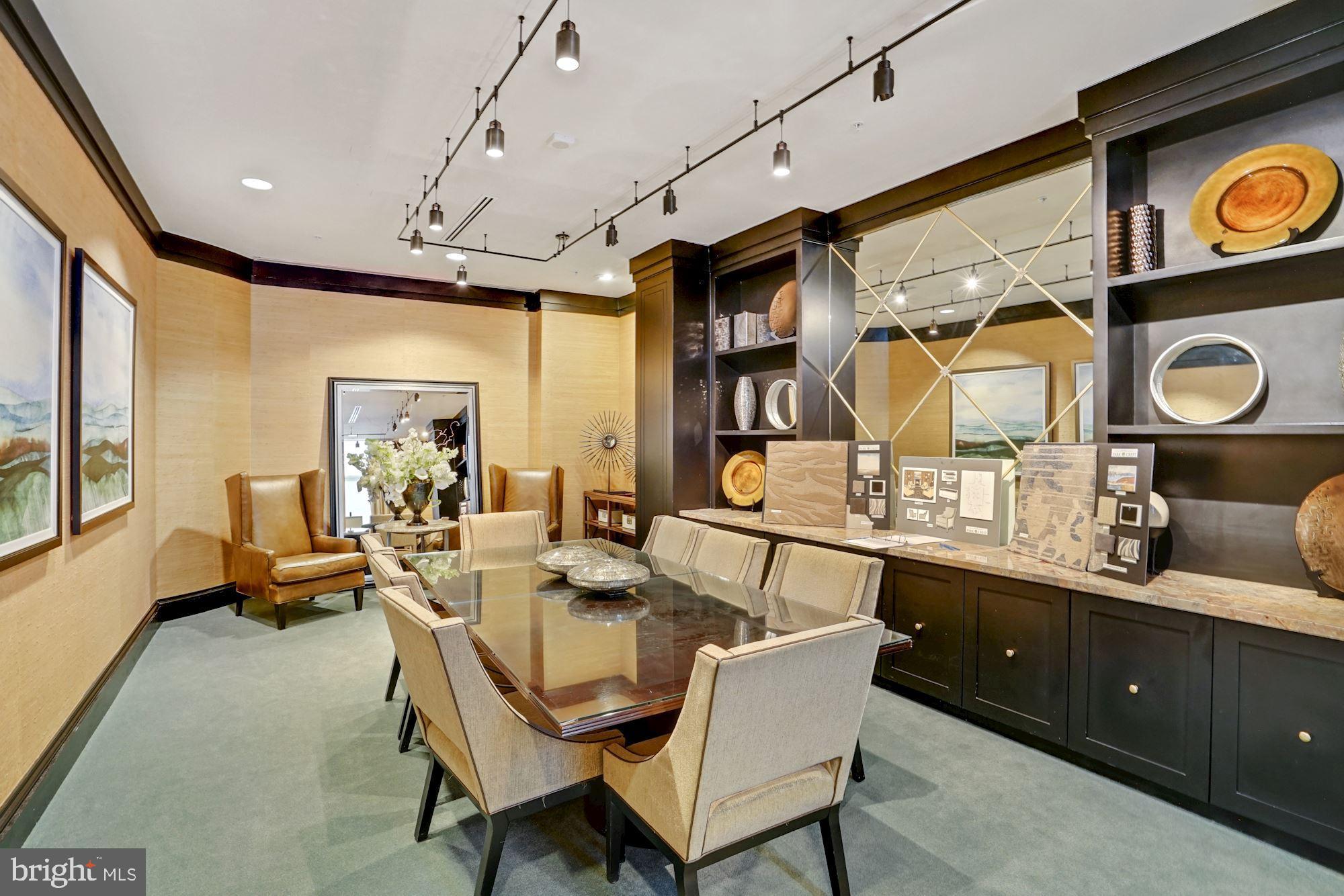 ONE PARK CREST - Residential