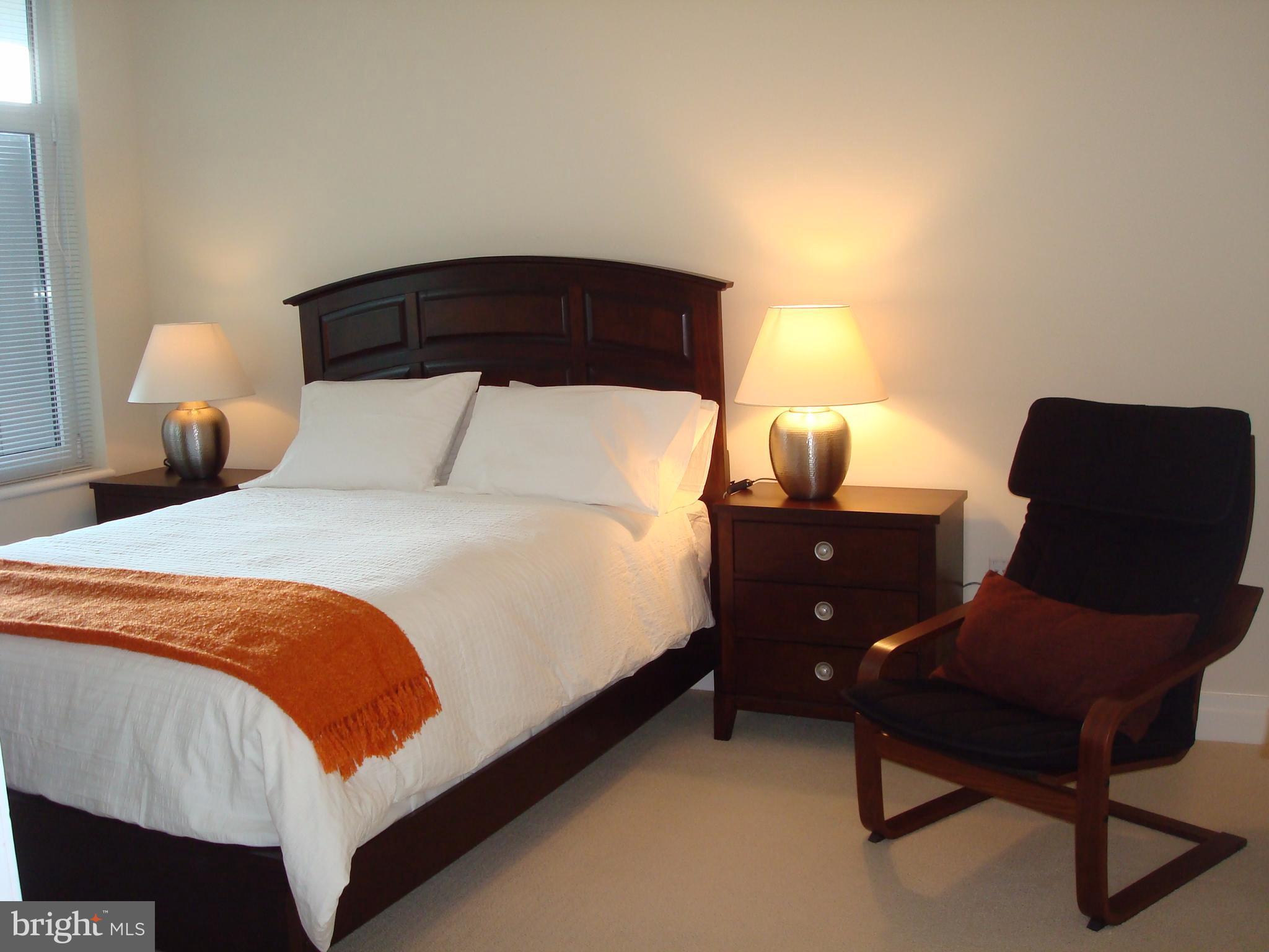 ONE PARK CREST - Residential