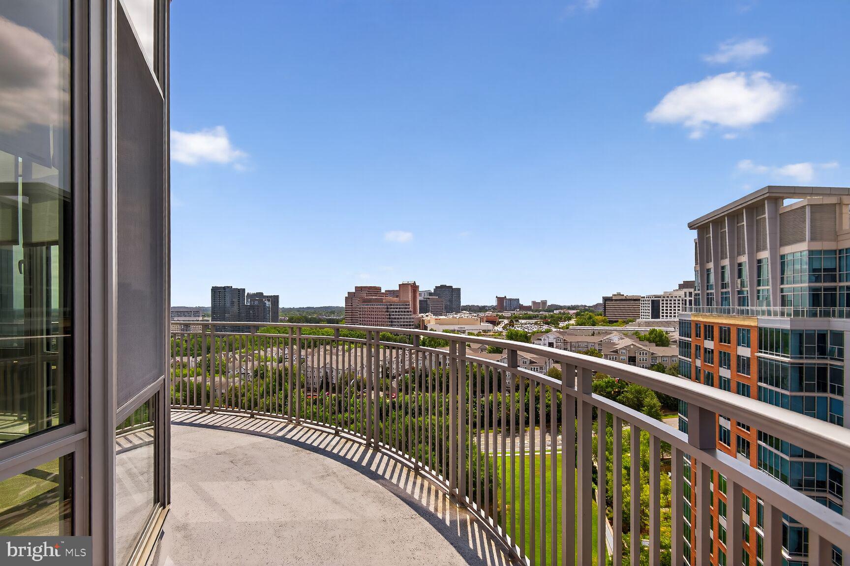 ONE PARK CREST - Residential