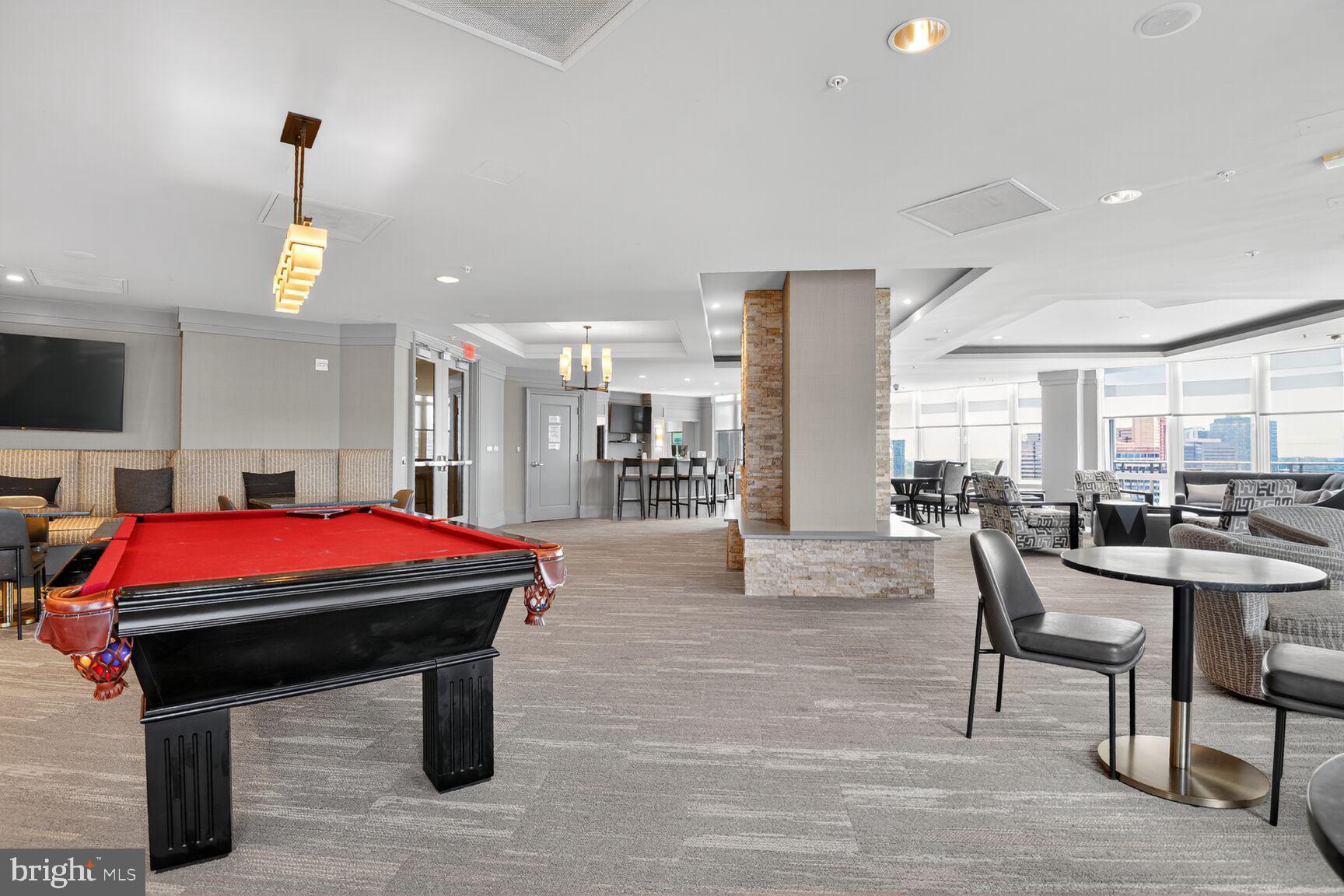 ONE PARK CREST - Residential