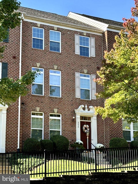 Photo of 2275 Merseyside Drive, WOODBRIDGE, VA 22191 (MLS # VAPW2132234)
