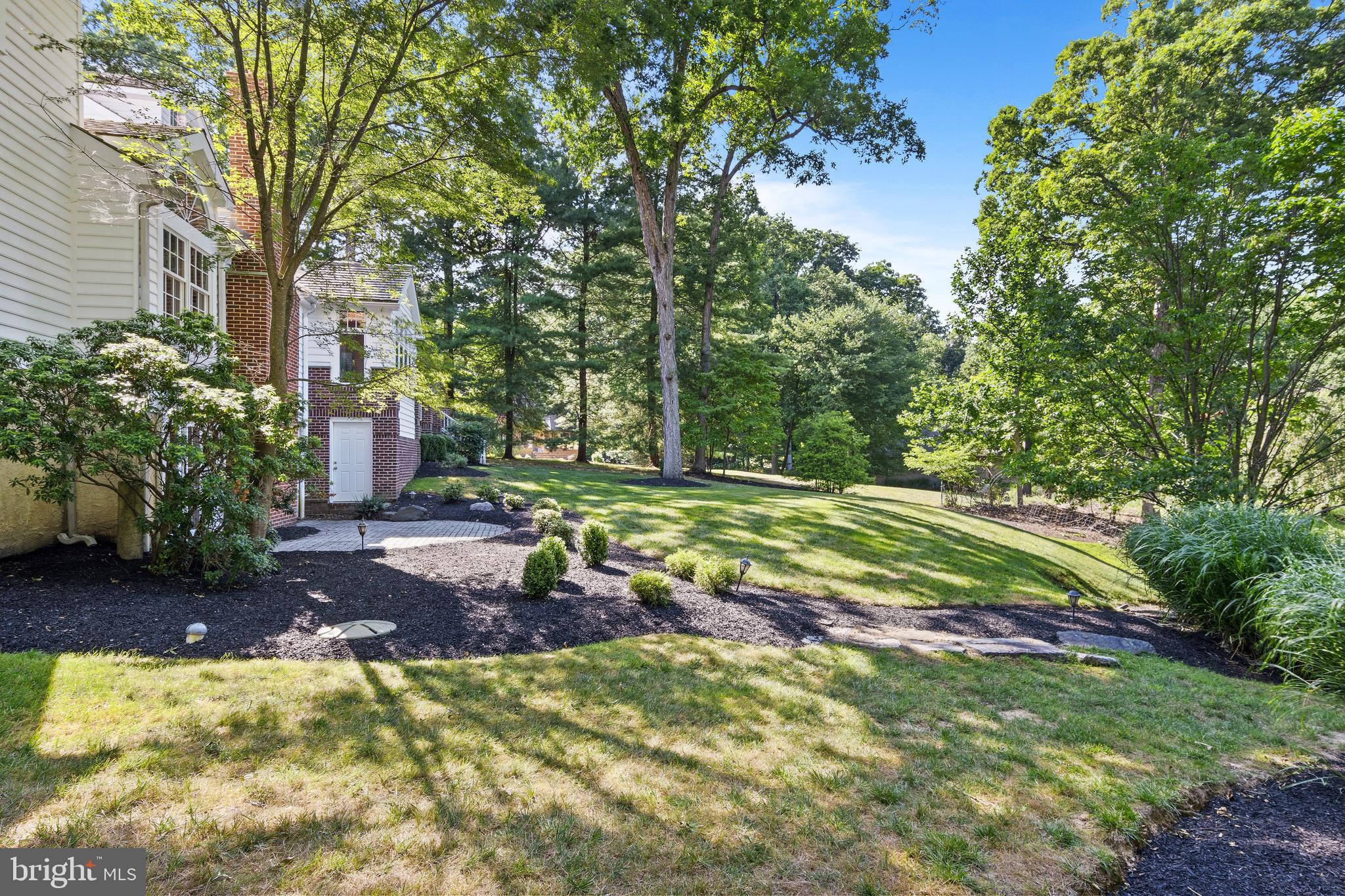 ROSE TREE ESTS - Residential