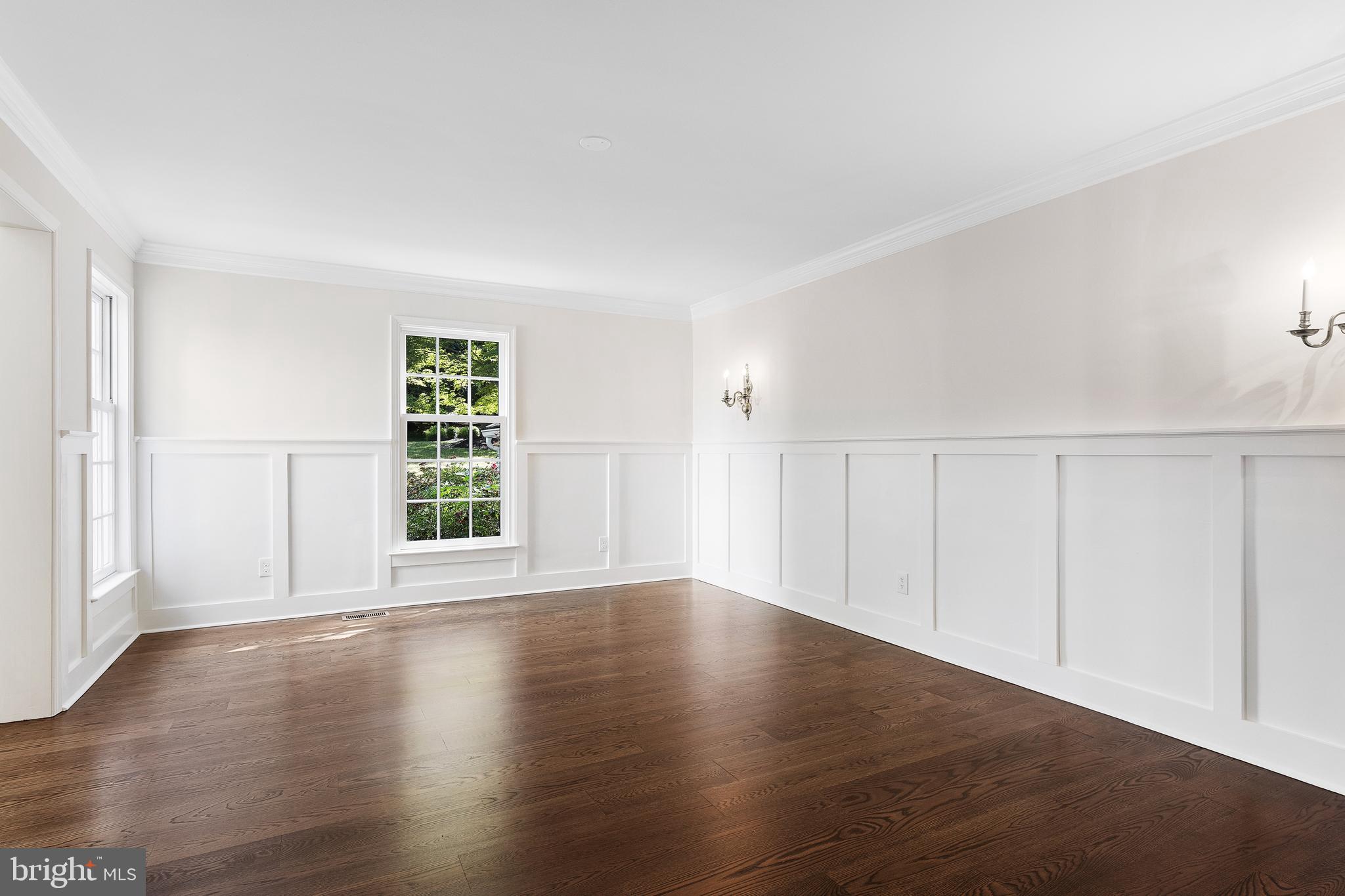 ROSE TREE ESTS - Residential