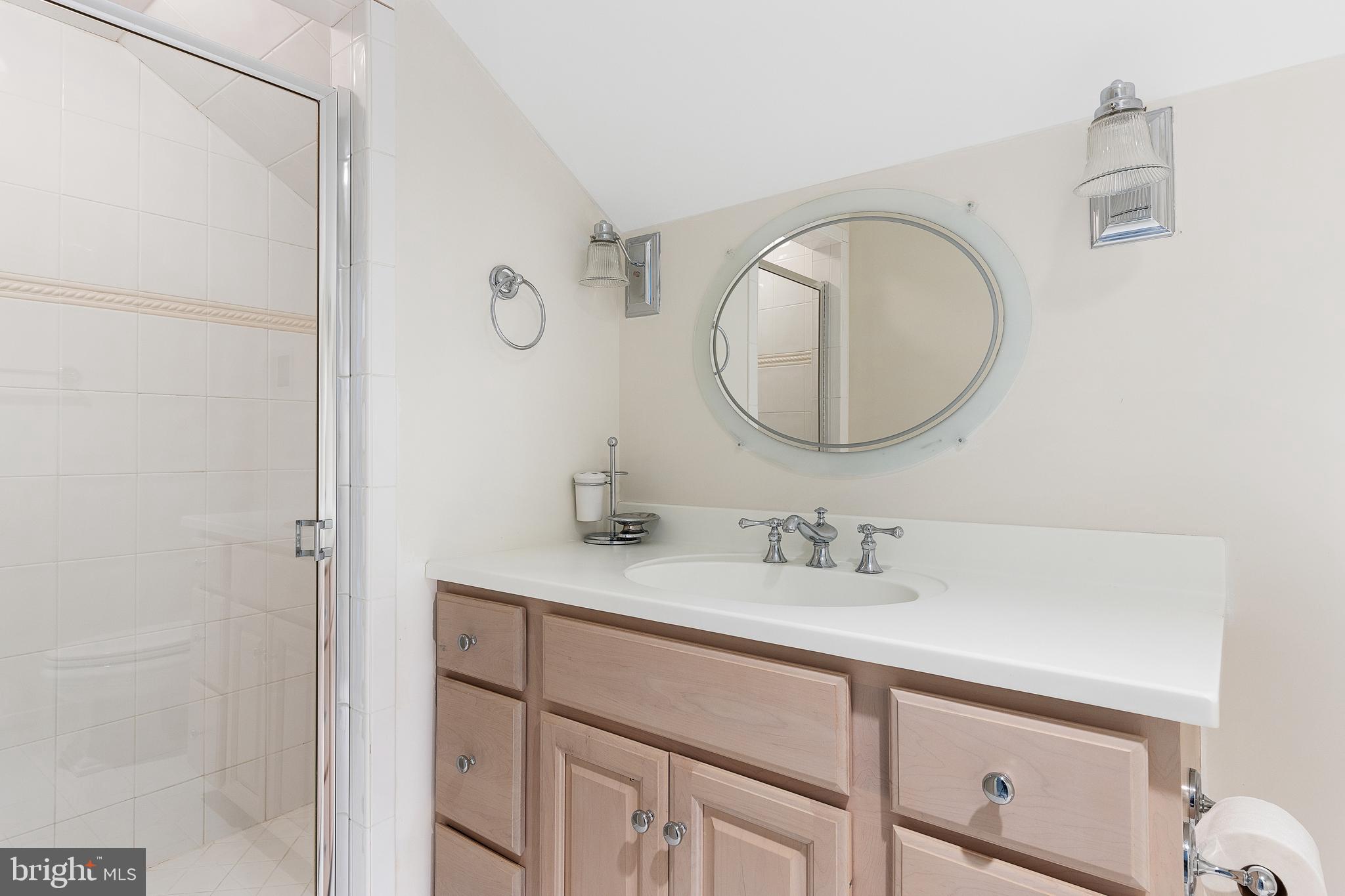 ROSE TREE ESTS - Residential