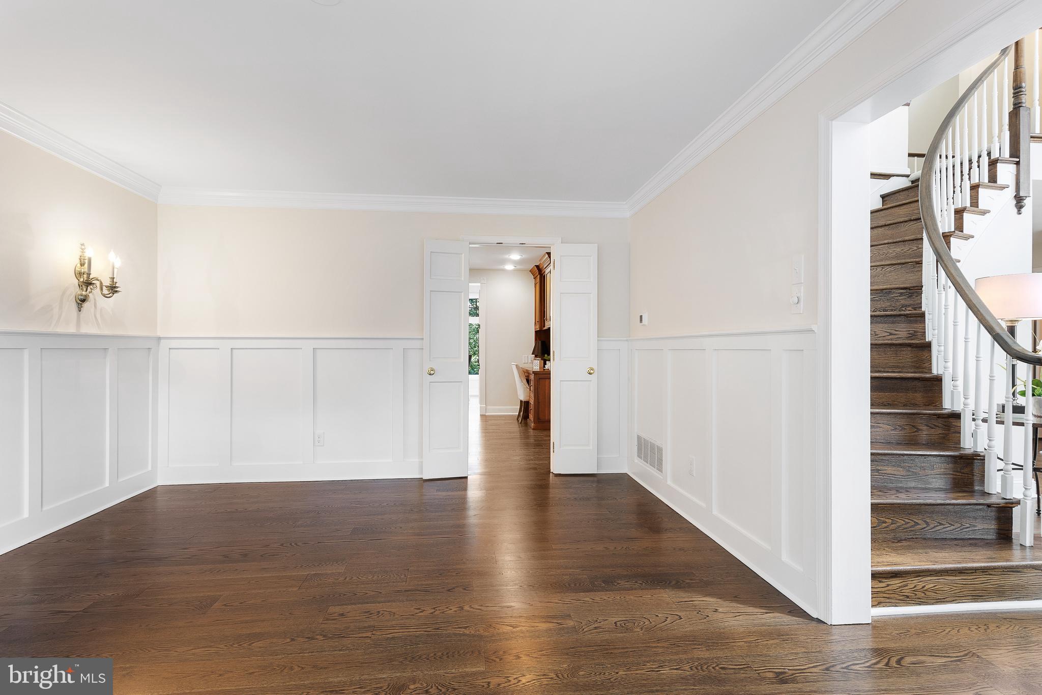 ROSE TREE ESTS - Residential