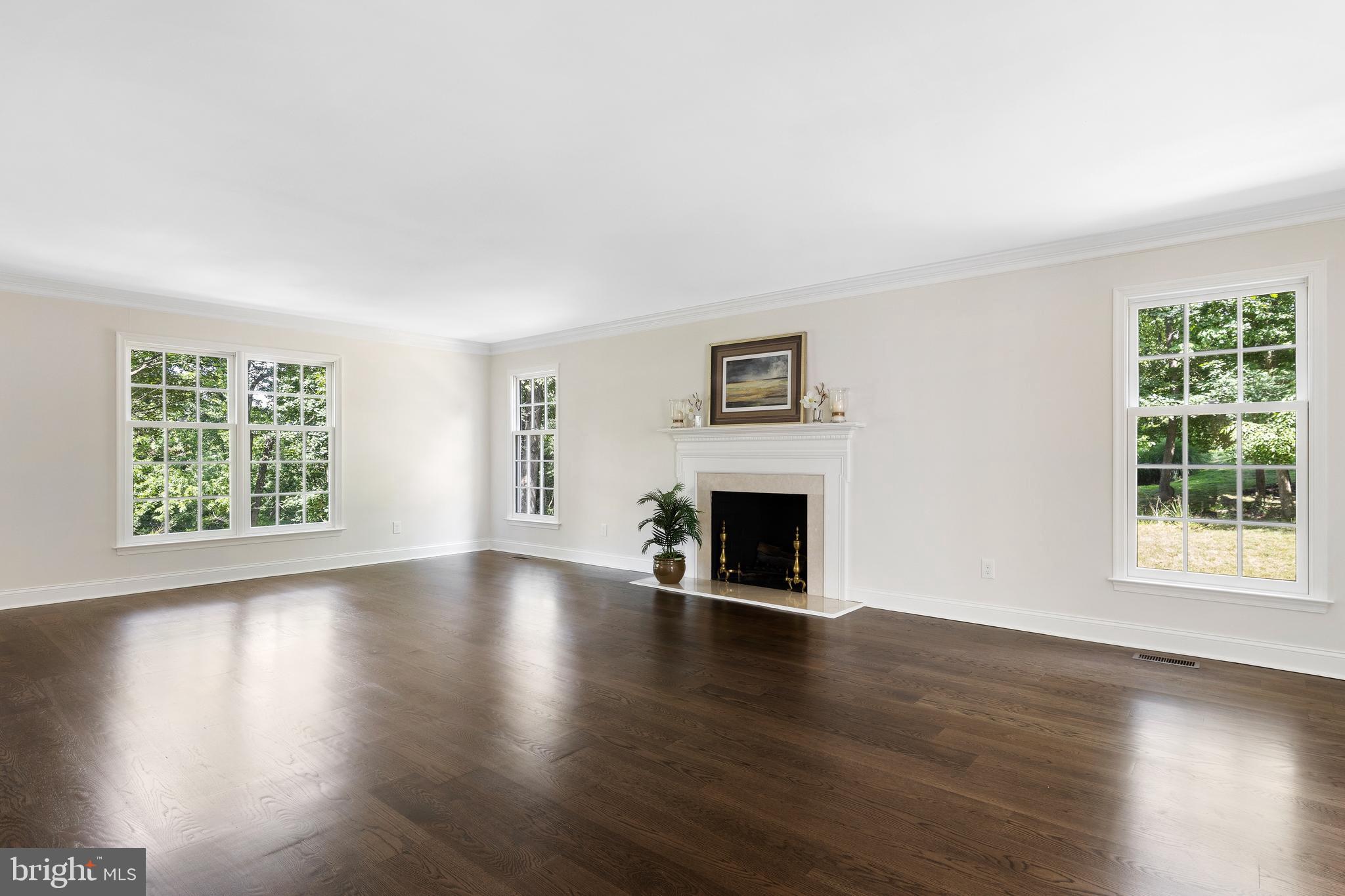 ROSE TREE ESTS - Residential