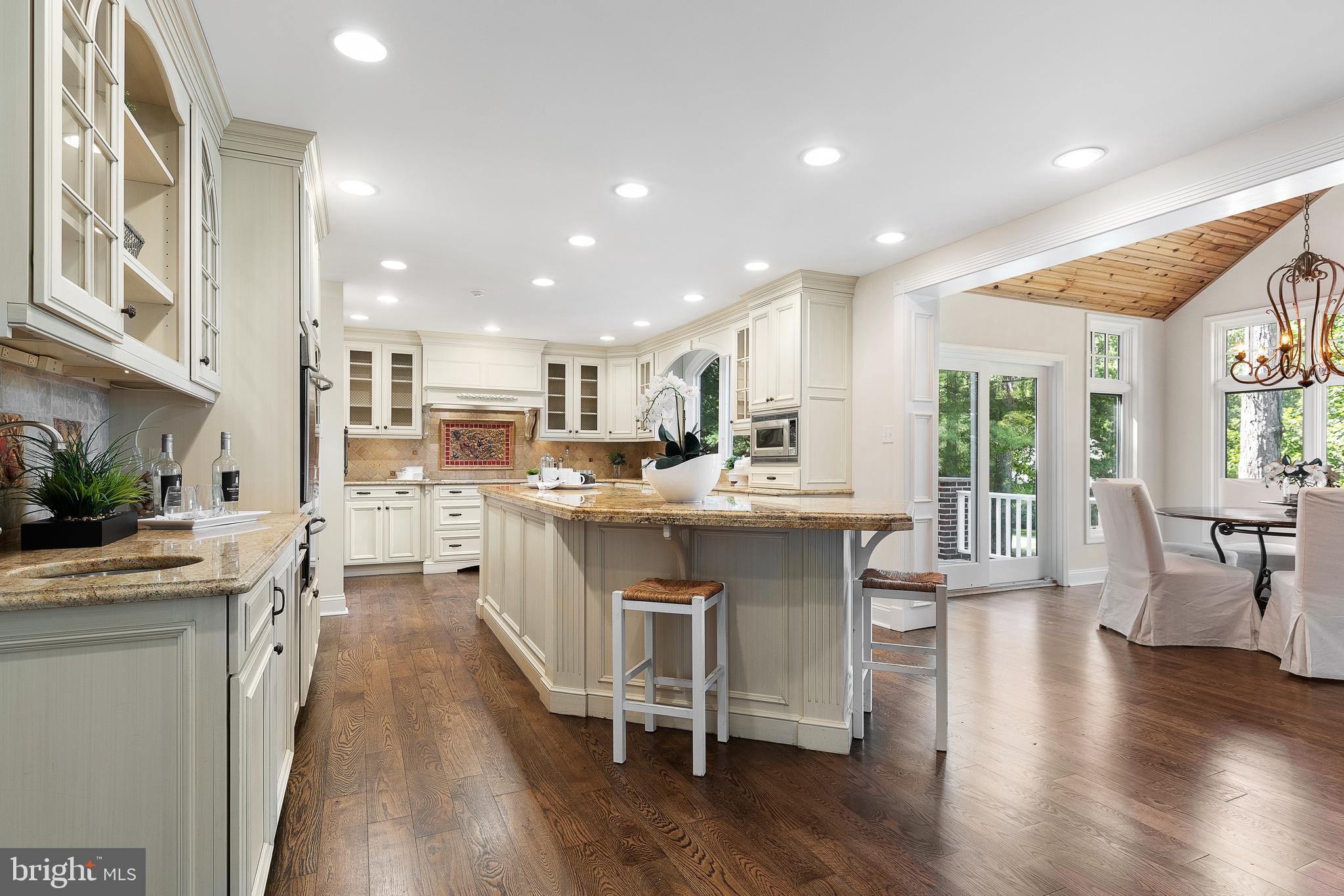 ROSE TREE ESTS - Residential