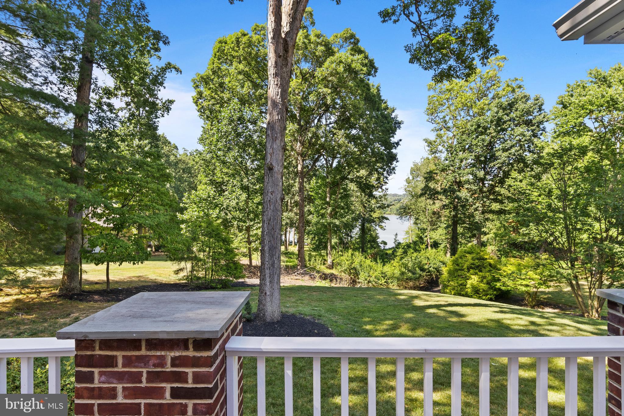 ROSE TREE ESTS - Residential
