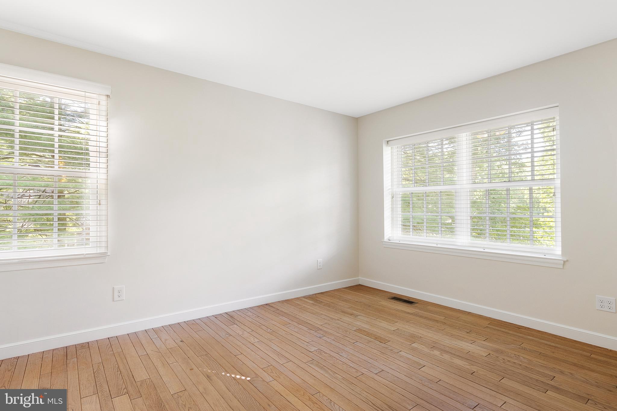 ROSE TREE ESTS - Residential