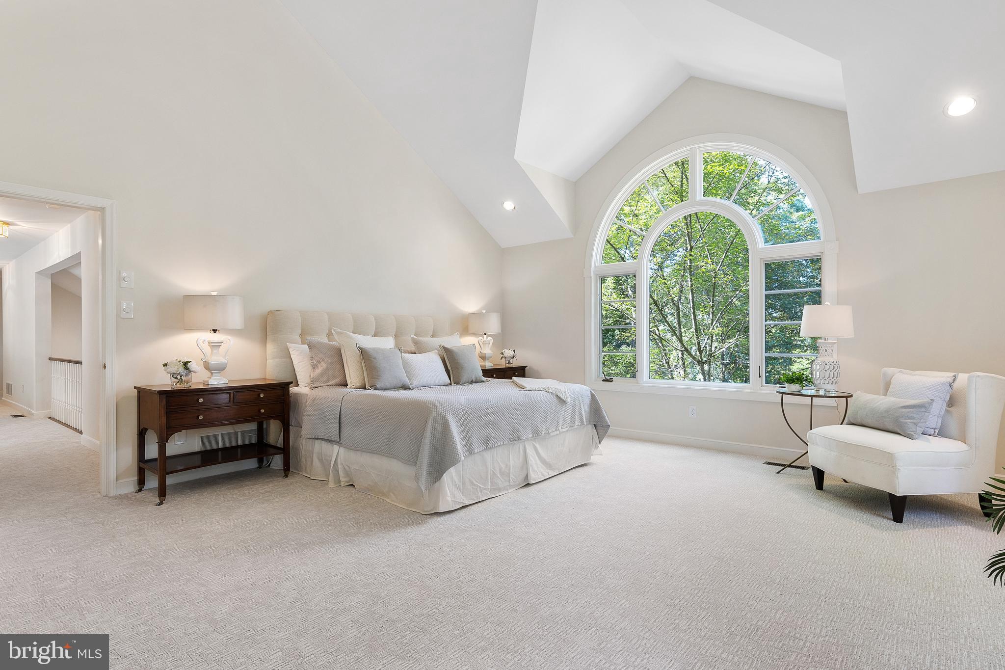 ROSE TREE ESTS - Residential