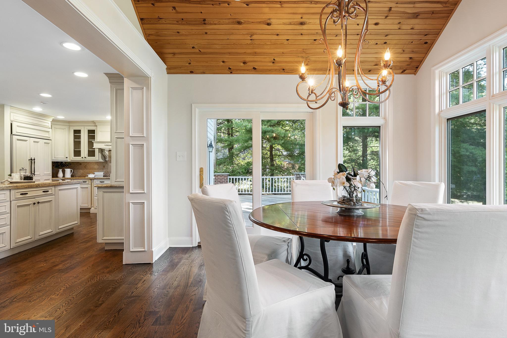 ROSE TREE ESTS - Residential