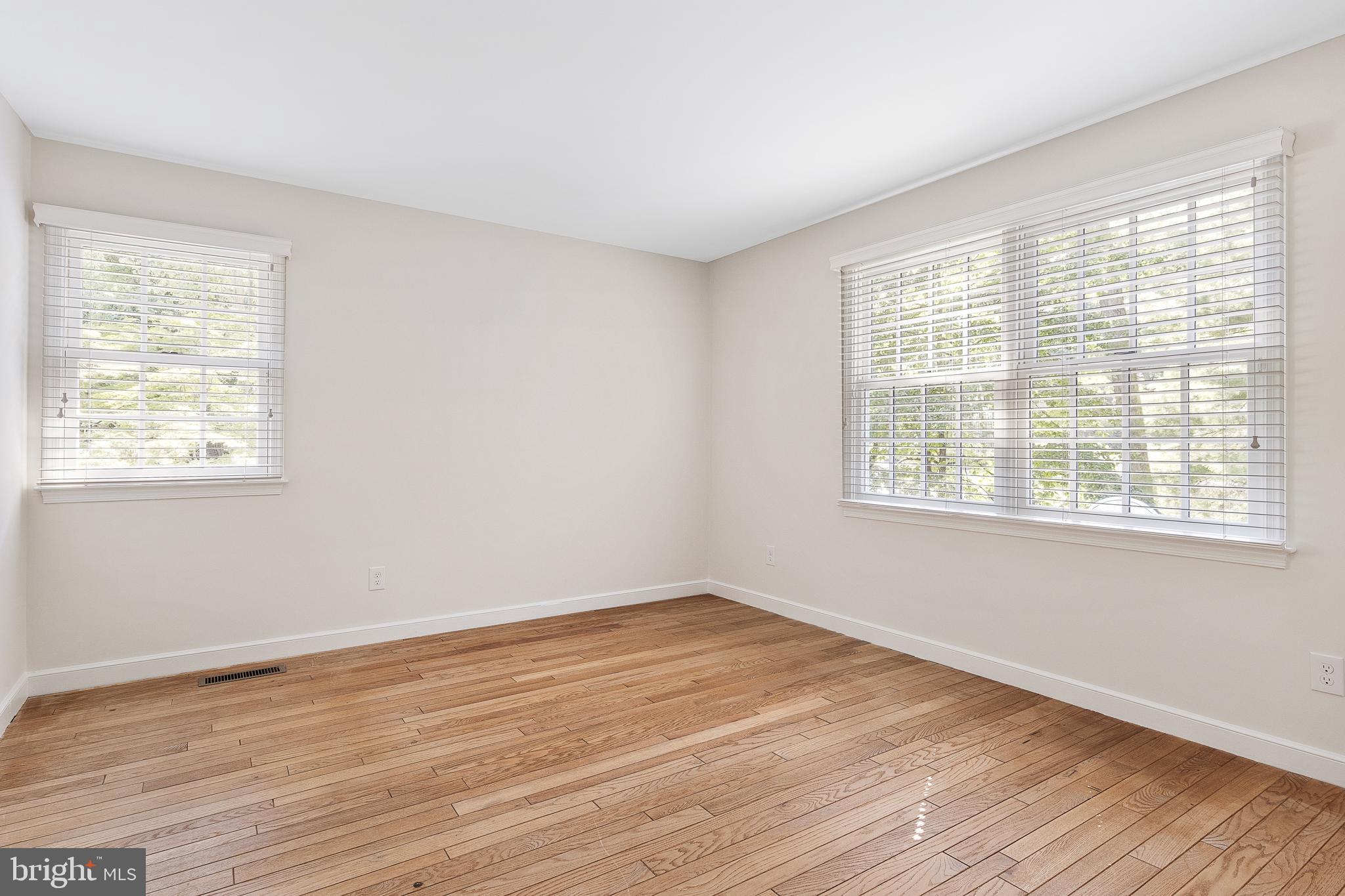 ROSE TREE ESTS - Residential