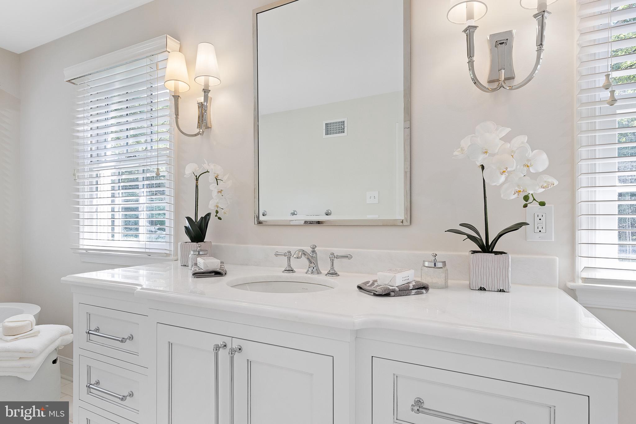 ROSE TREE ESTS - Residential