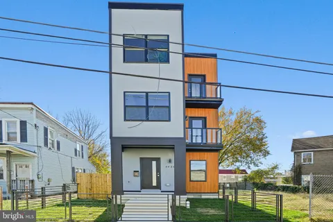 4421 Kane Place NE, Washington, DC MLS: DCDC2224100