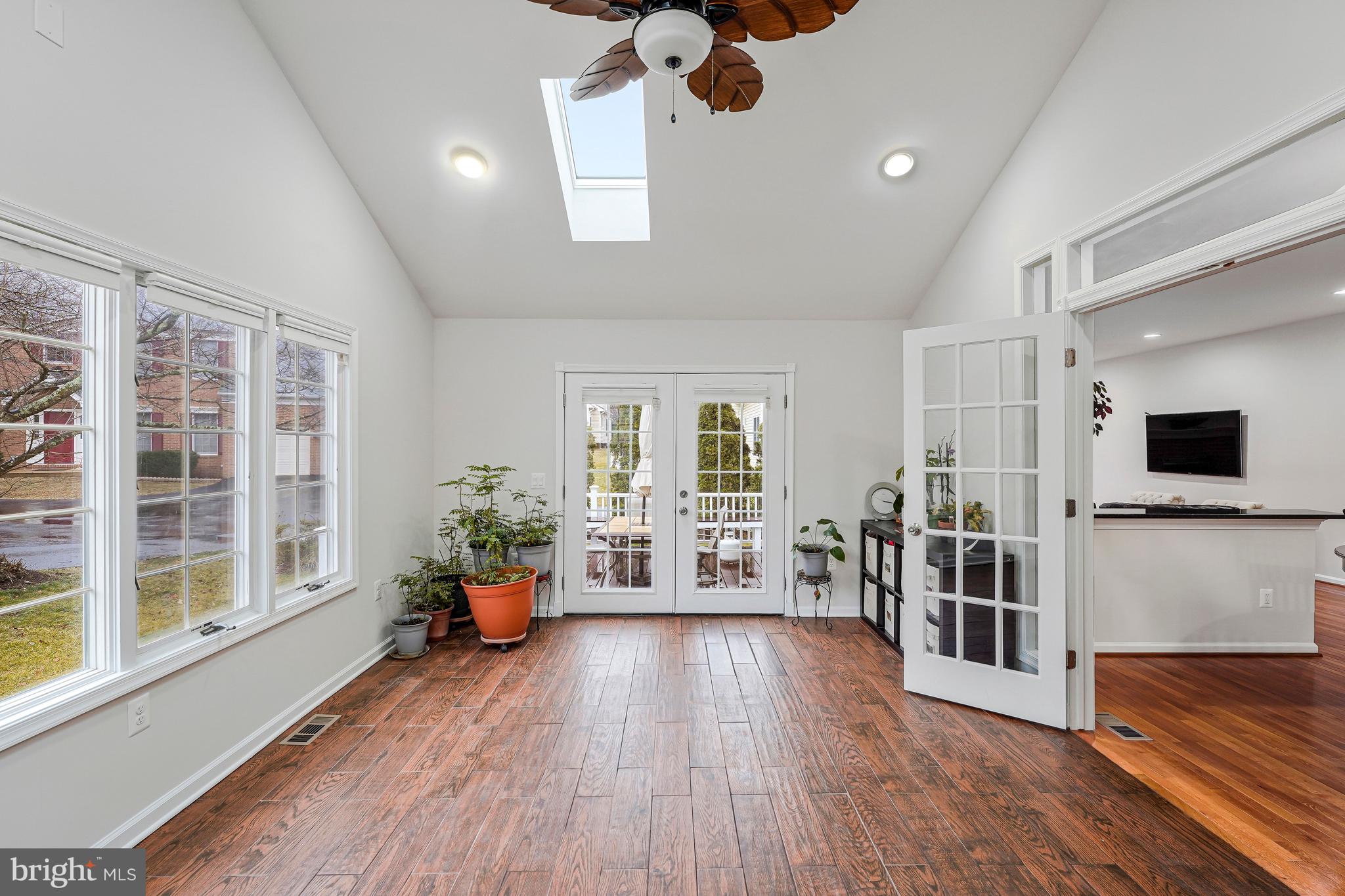 CENTURY OAK - Residential