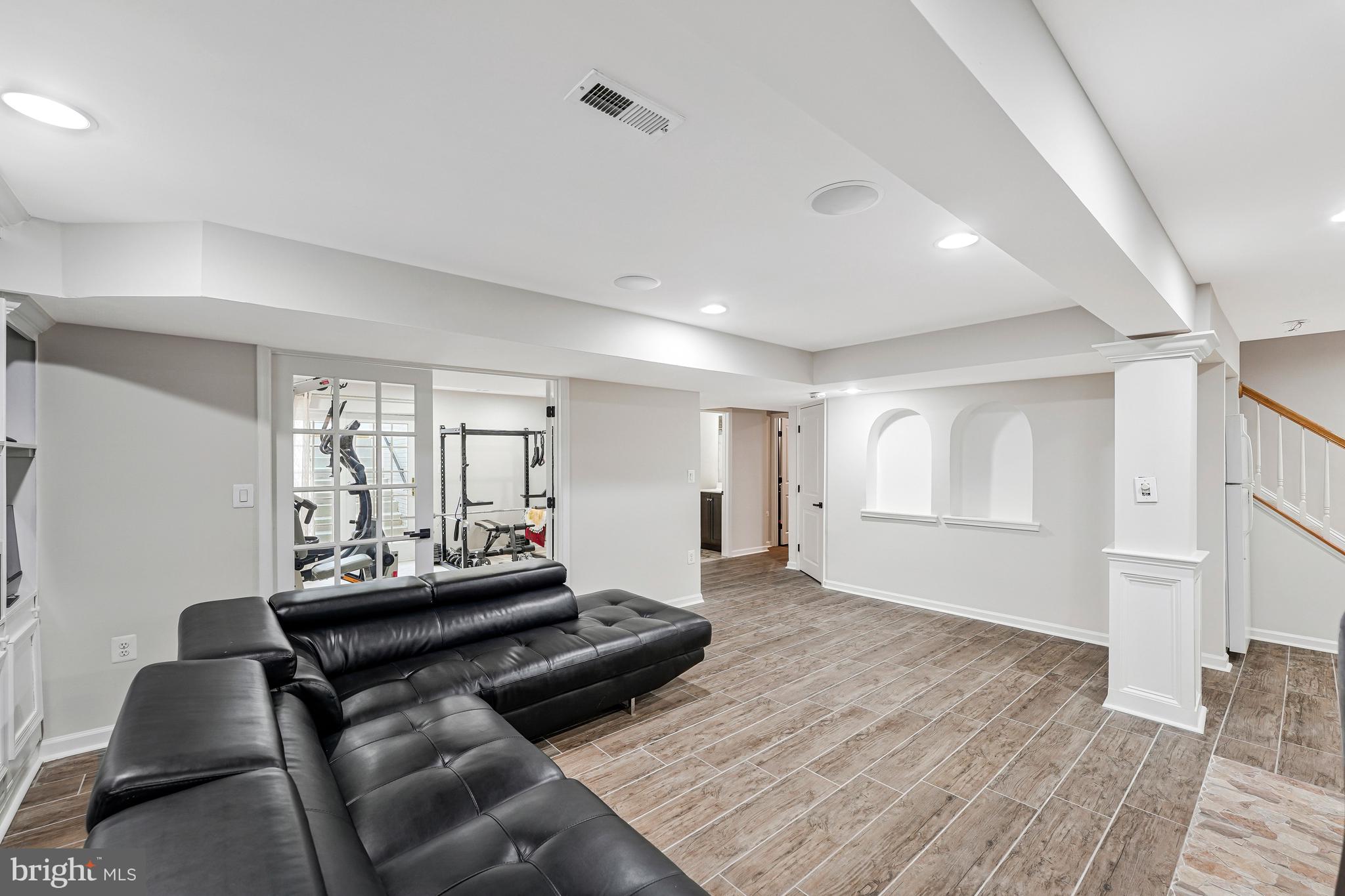 CENTURY OAK - Residential