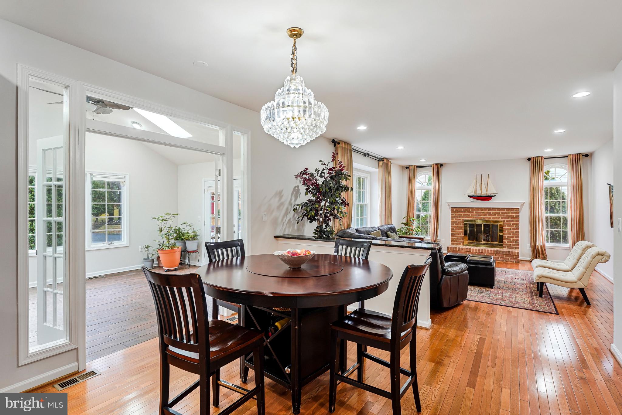 CENTURY OAK - Residential