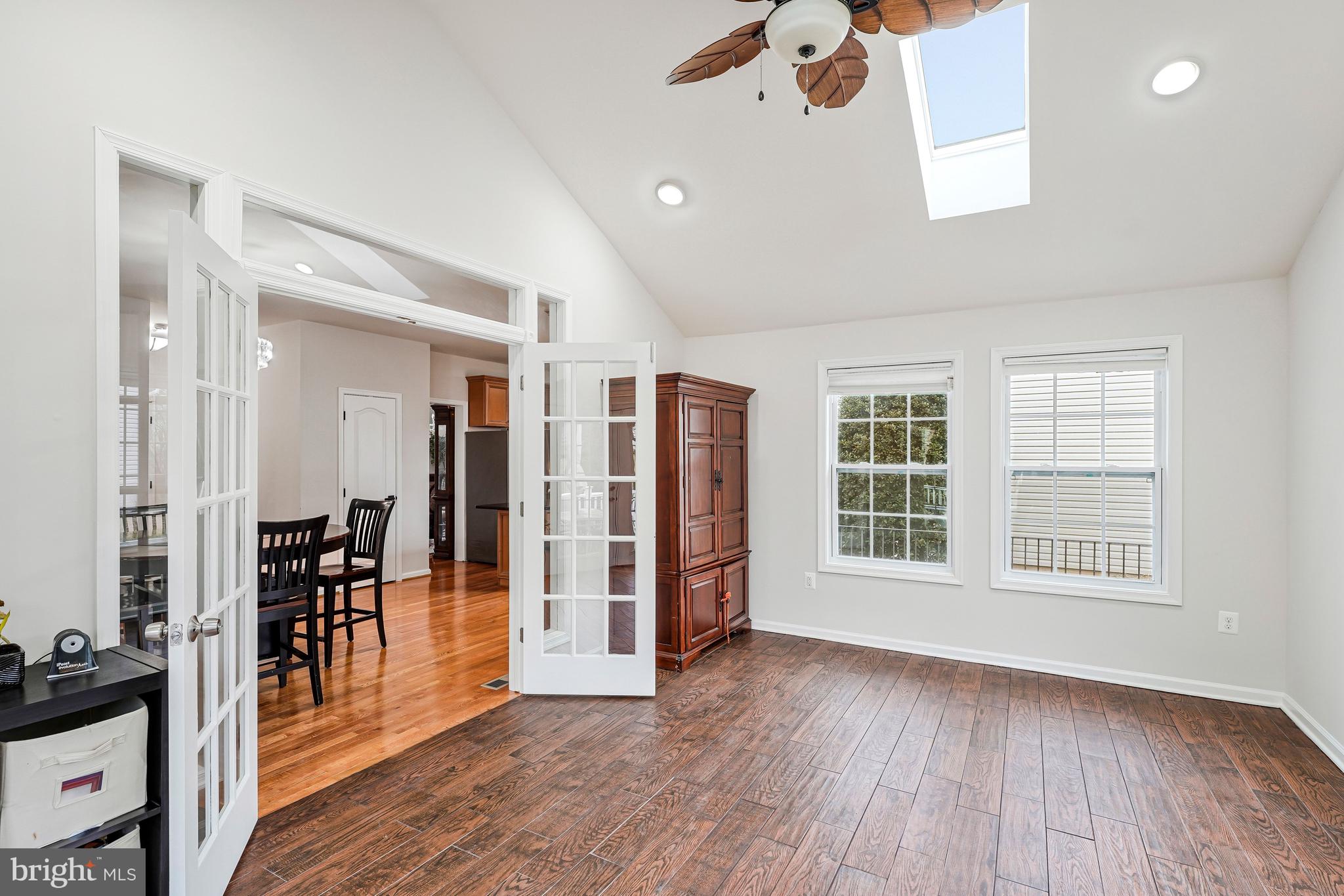 CENTURY OAK - Residential