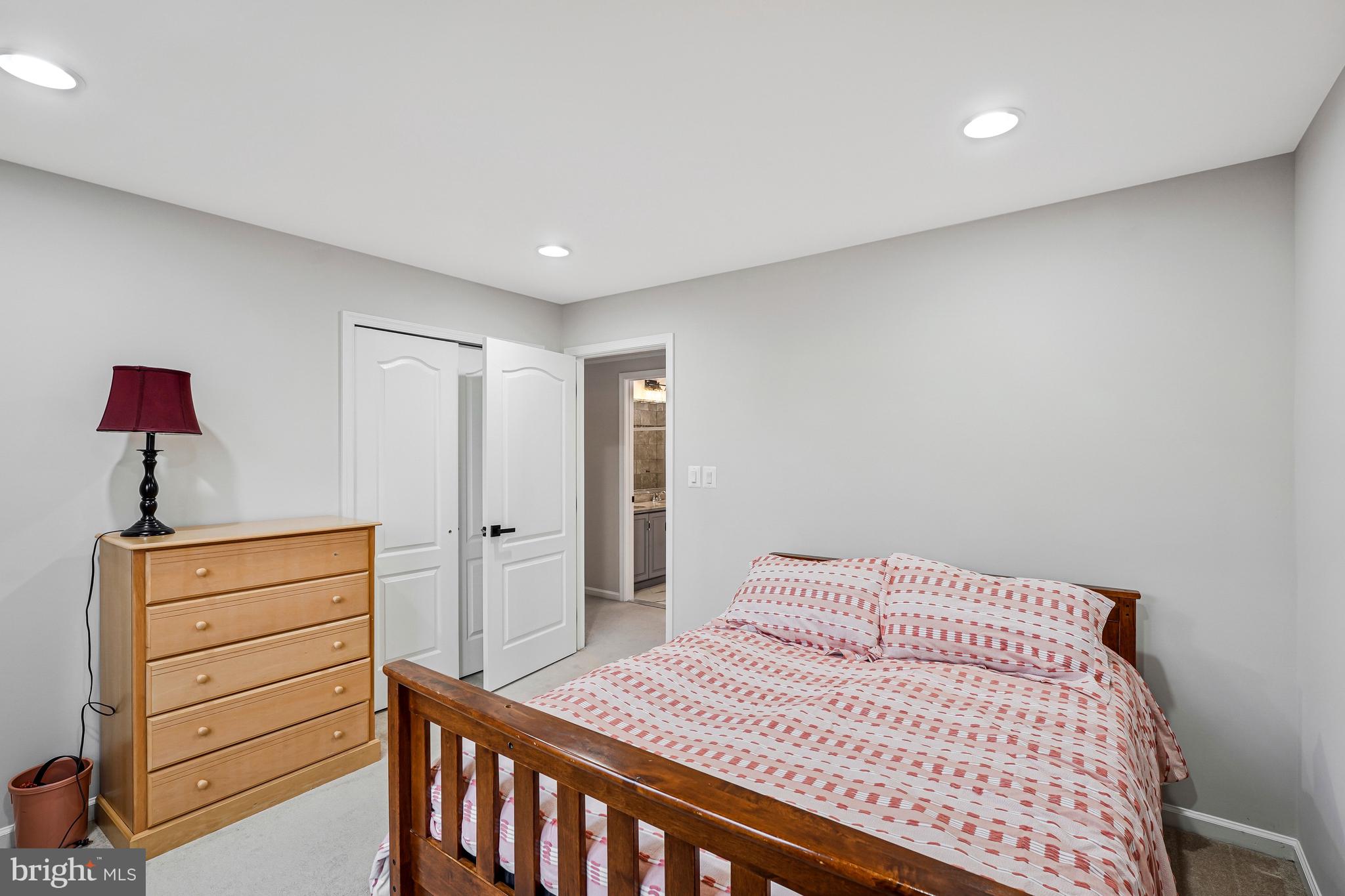 CENTURY OAK - Residential