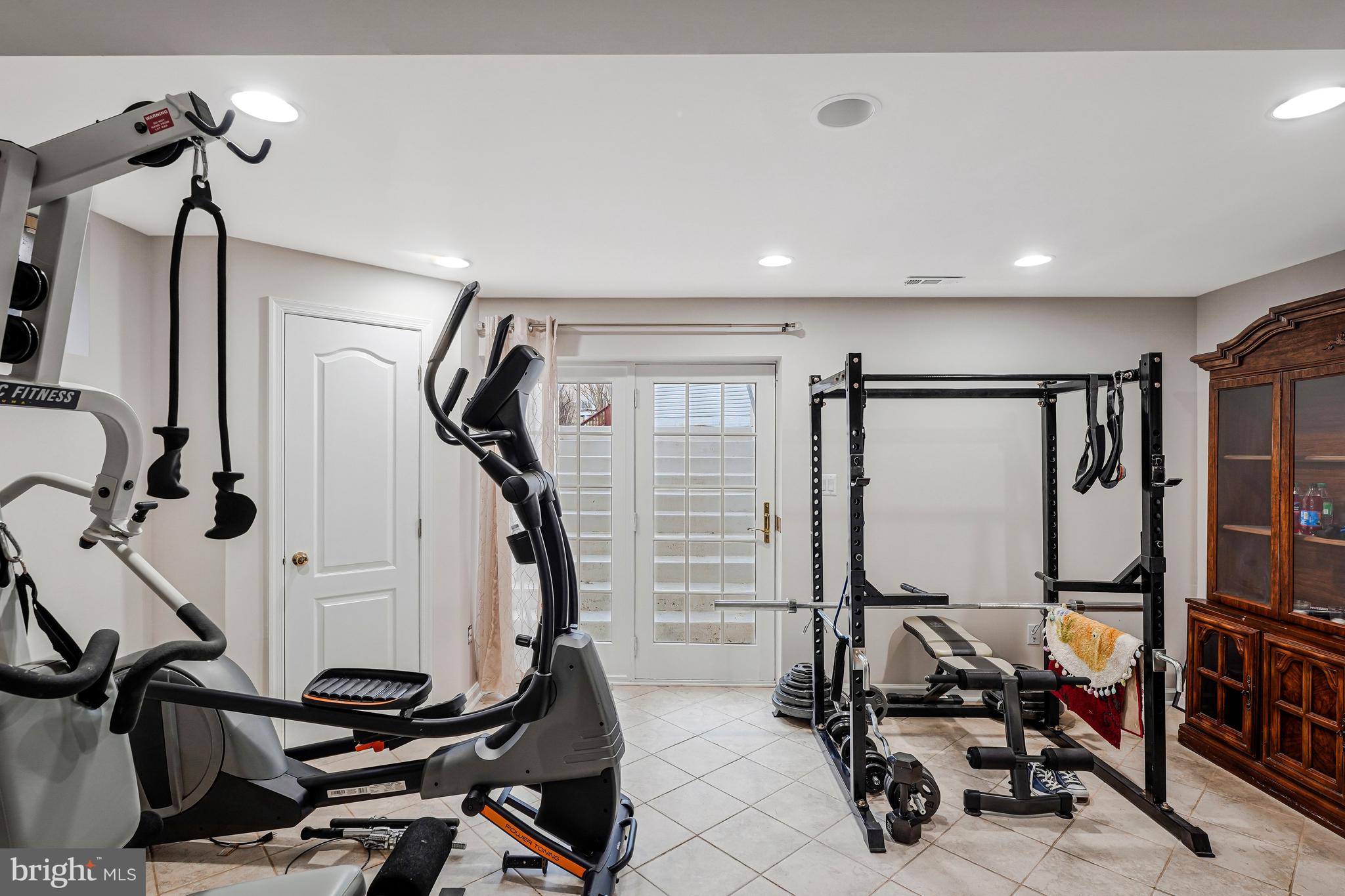 CENTURY OAK - Residential