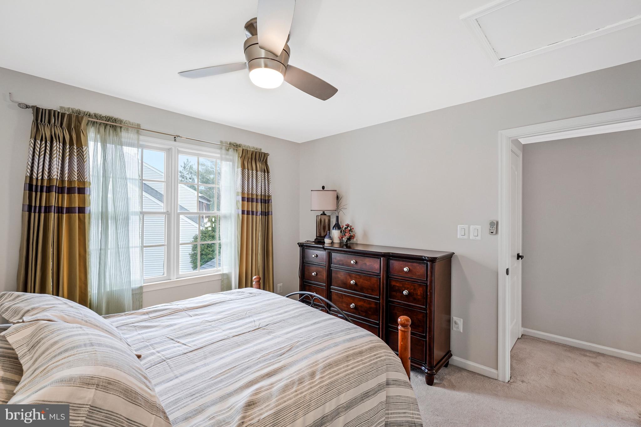 CENTURY OAK - Residential