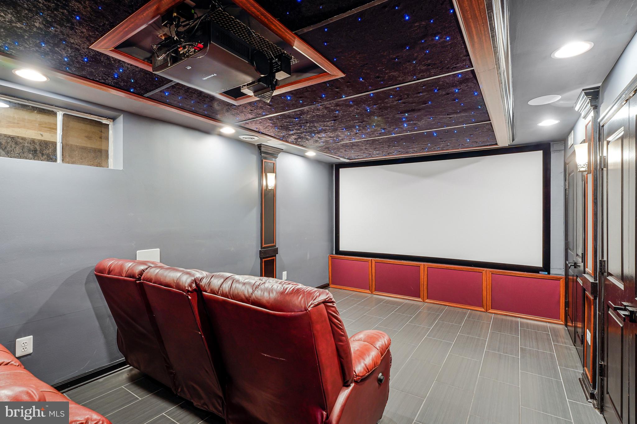 CENTURY OAK - Residential