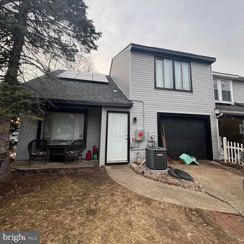 Photo of 2 Procyon Road, BLACKWOOD, NJ 08012 (MLS # NJGL2069028)