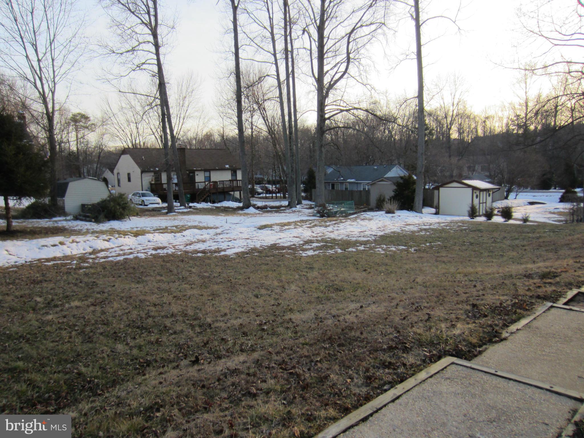 SHADOW WOODS - Residential Lease