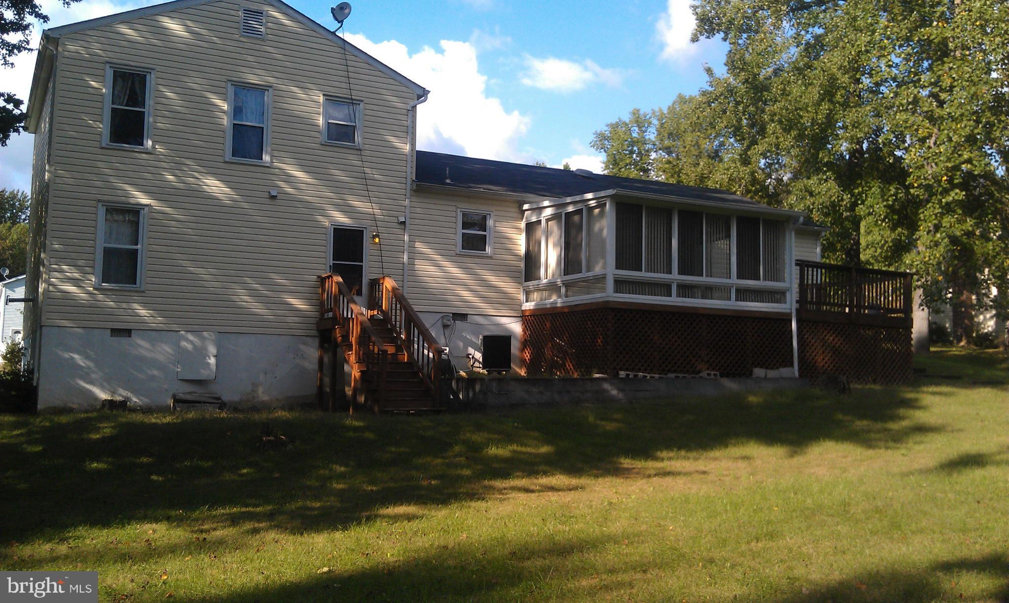 SHADOW WOODS - Residential Lease