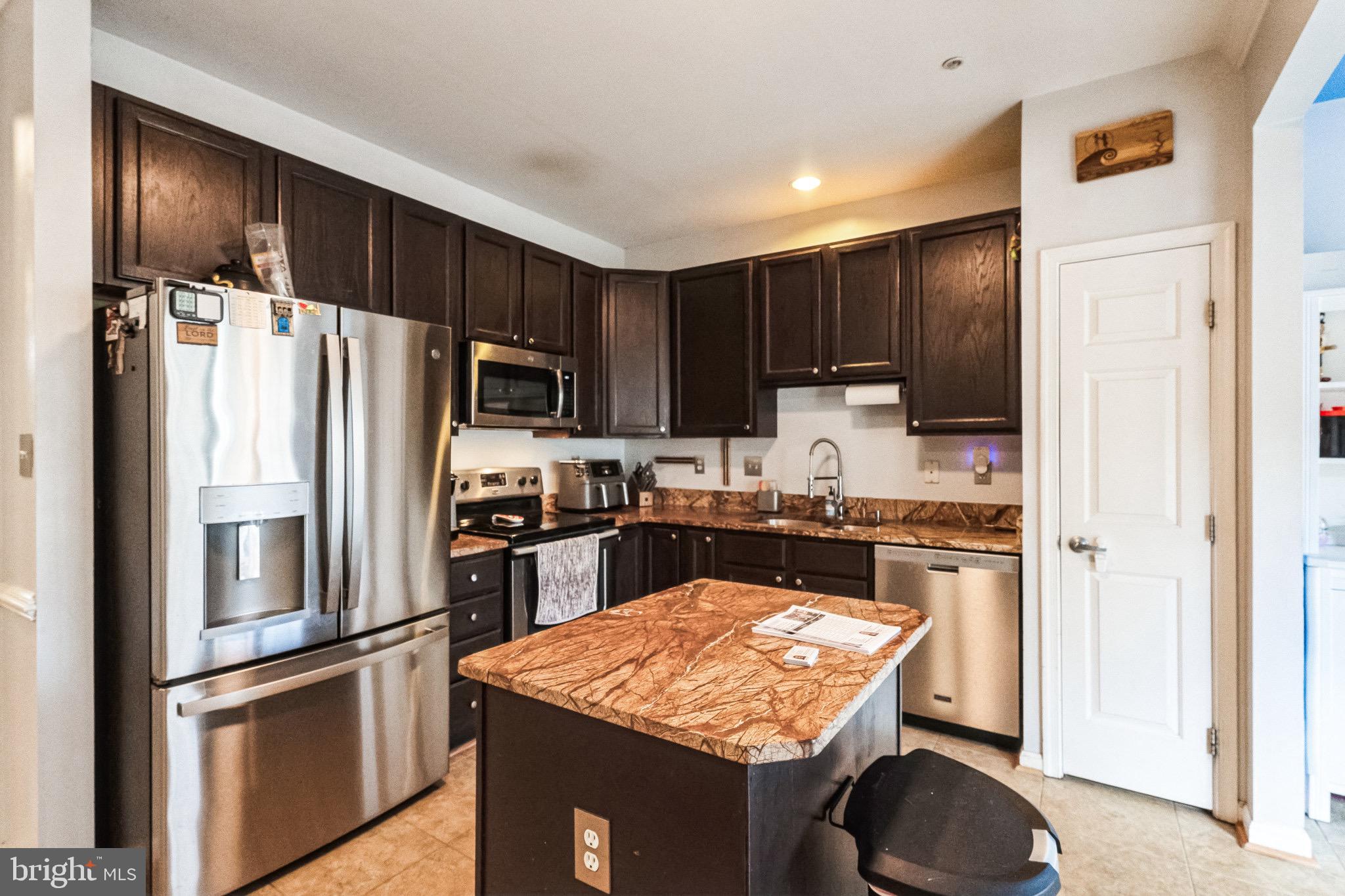 SPRING RIDGE - Residential