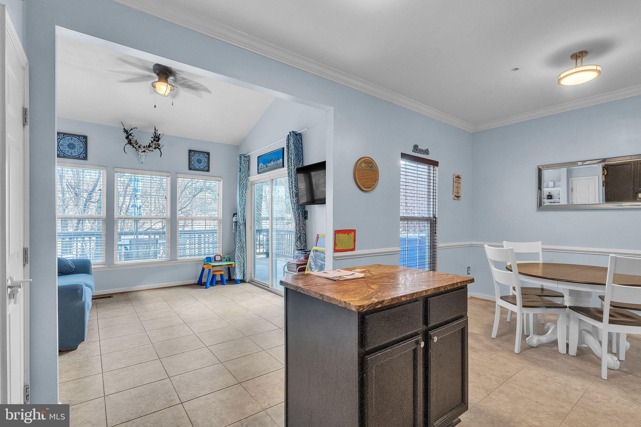 SPRING RIDGE - Residential