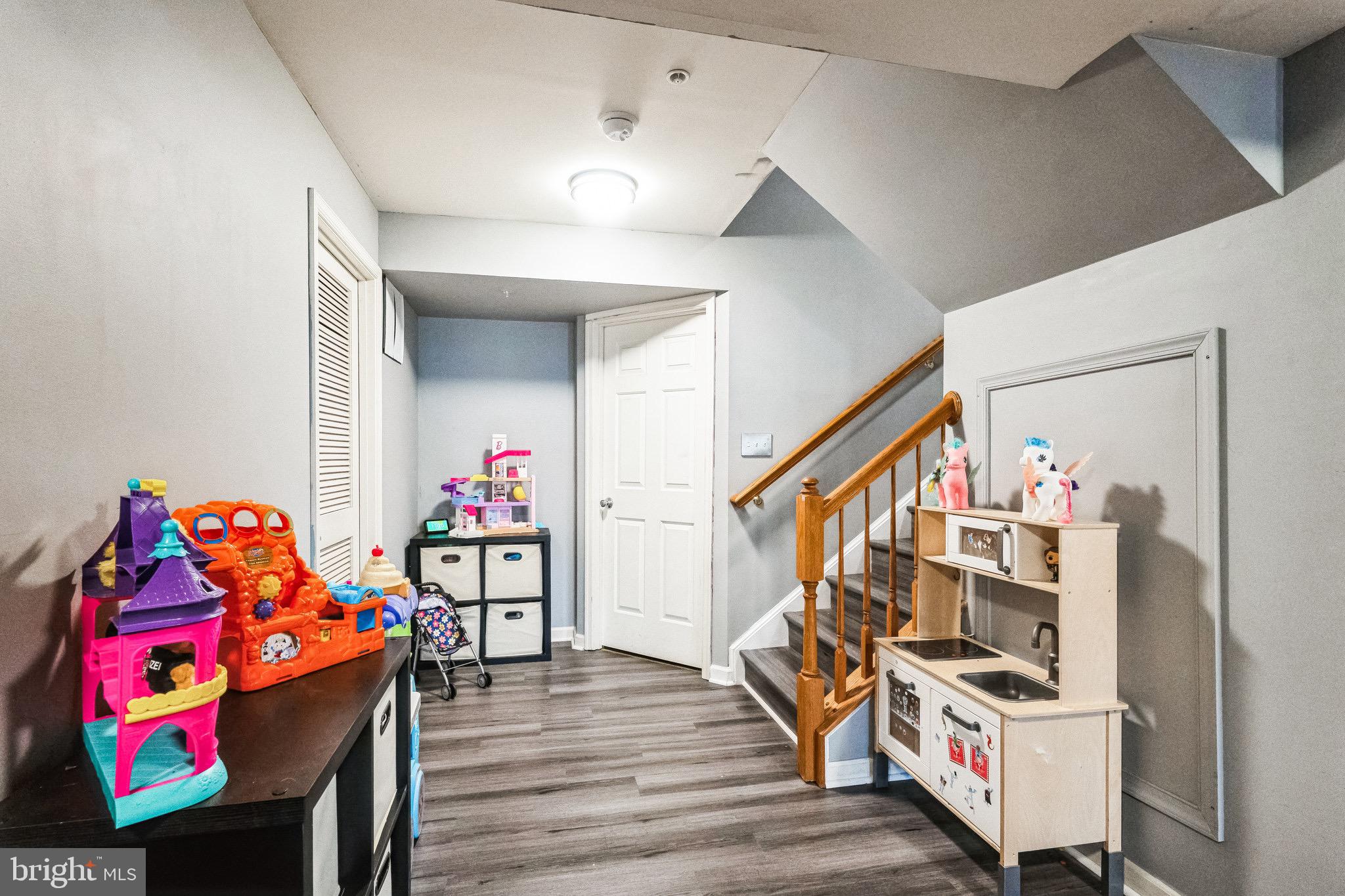 SPRING RIDGE - Residential