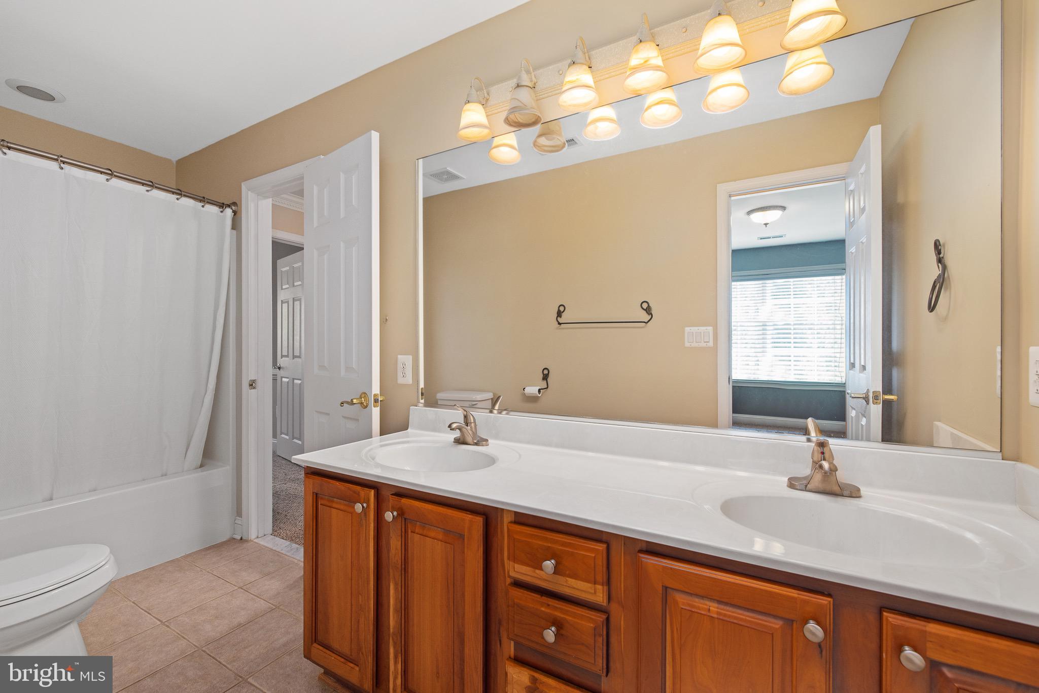 AUSTIN RIDGE - Residential