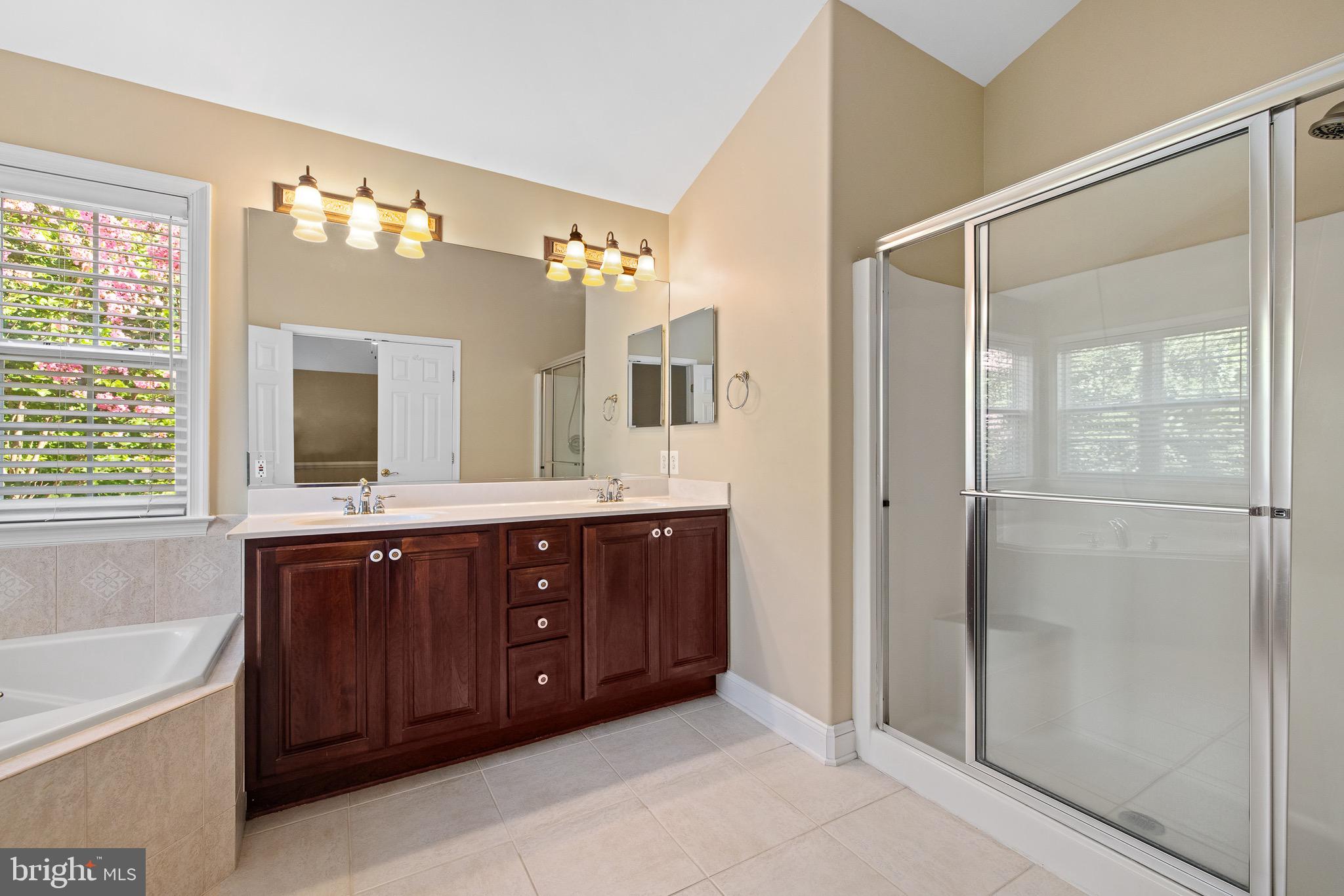 AUSTIN RIDGE - Residential