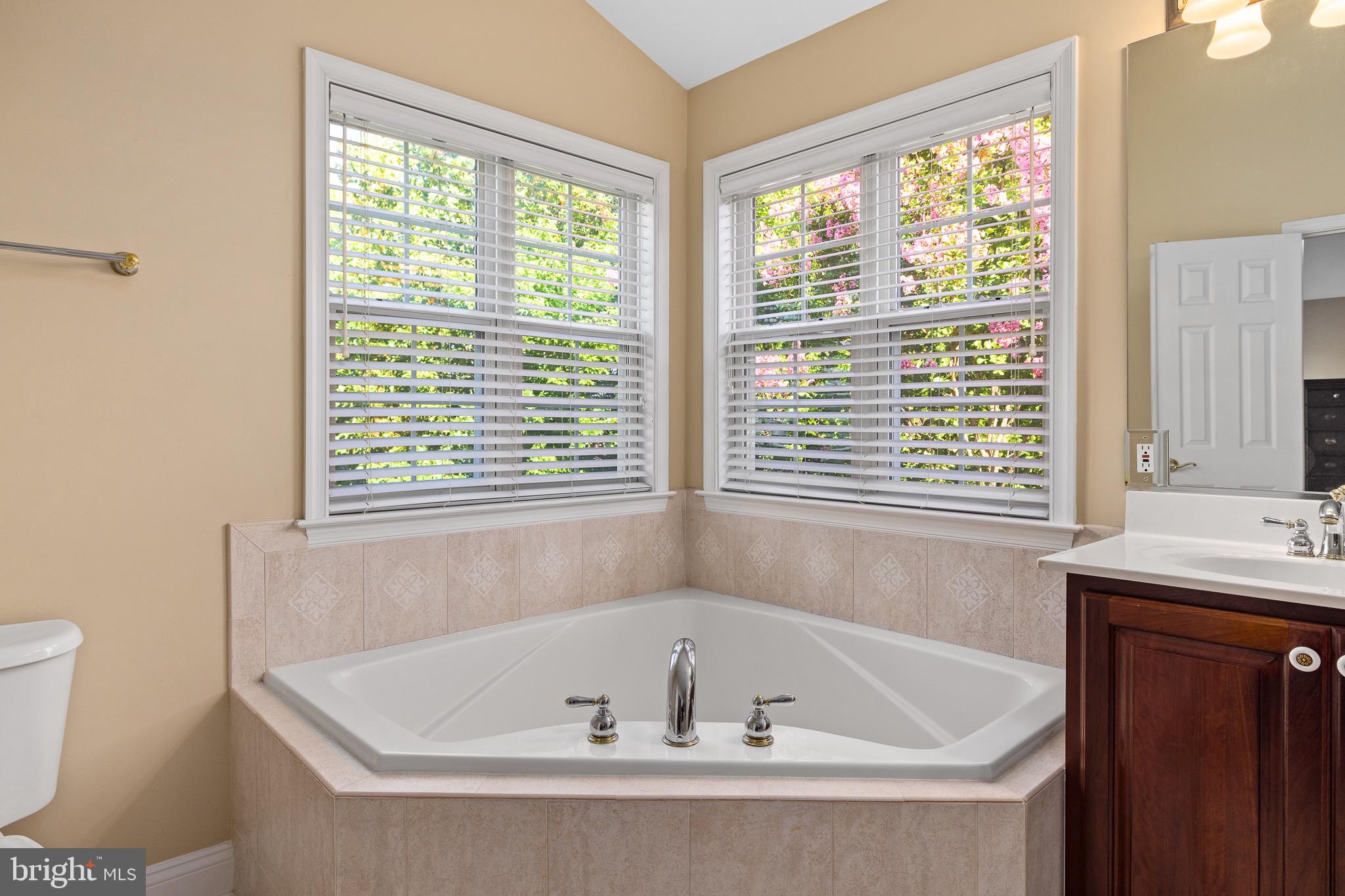 AUSTIN RIDGE - Residential