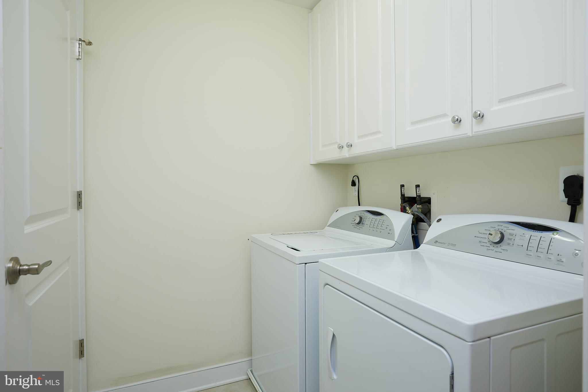 PARK POTOMAC - Residential